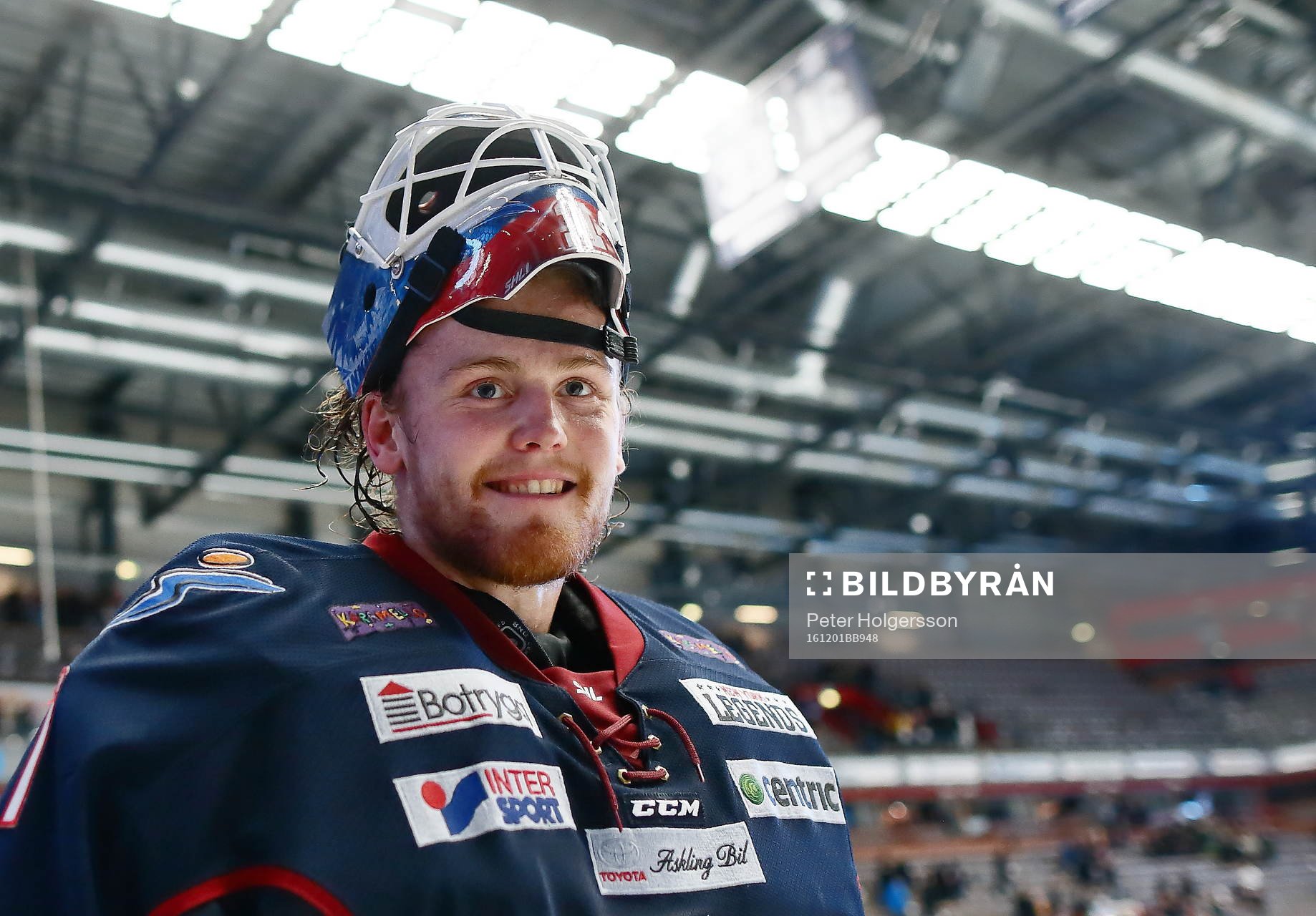 Linköpings målvakt Marcus Högberg jublar