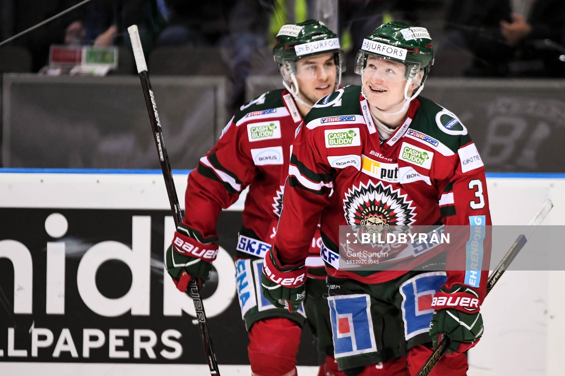 Frölundas Carl Grundström jublar