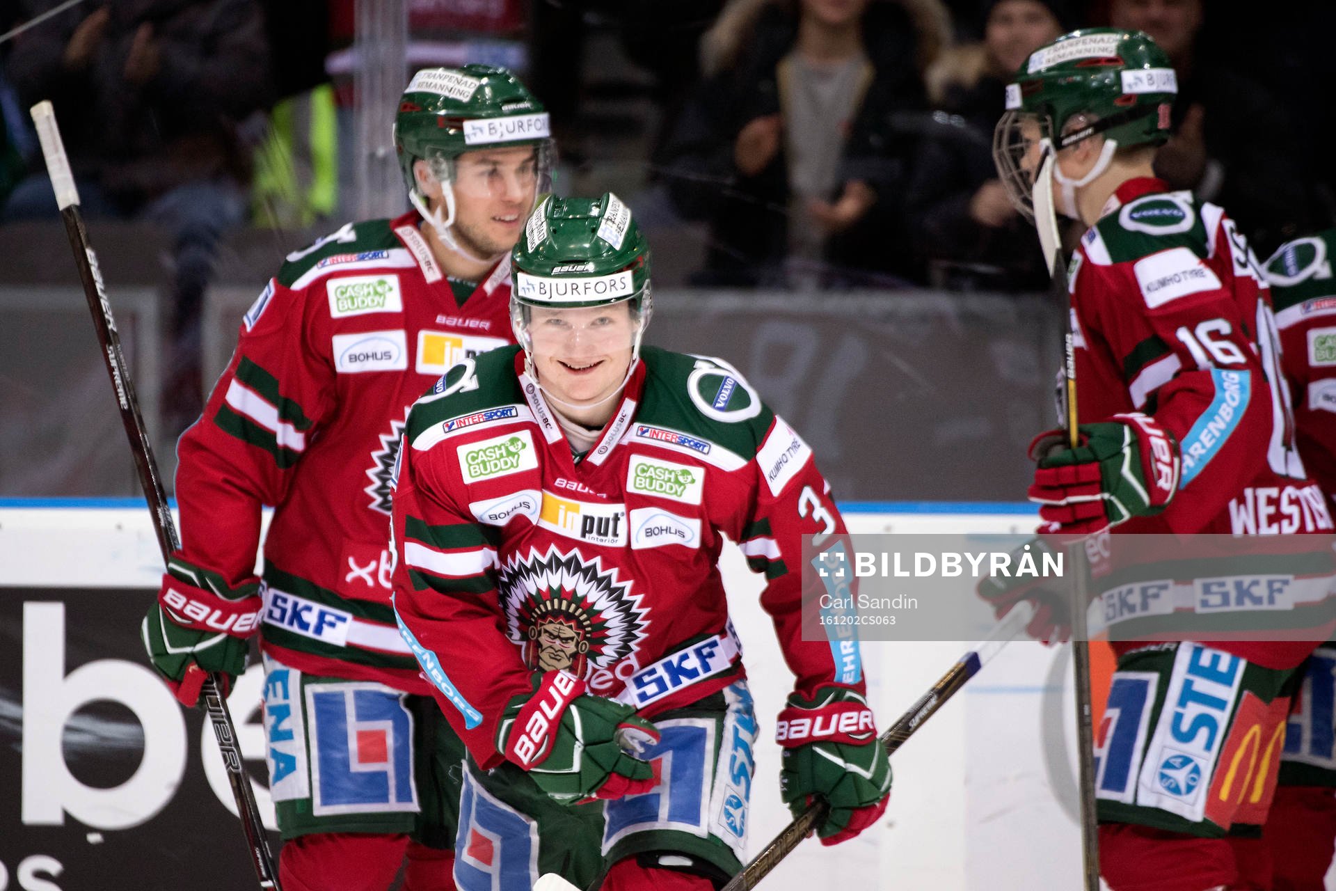 Frölundas Carl Grundström jublar