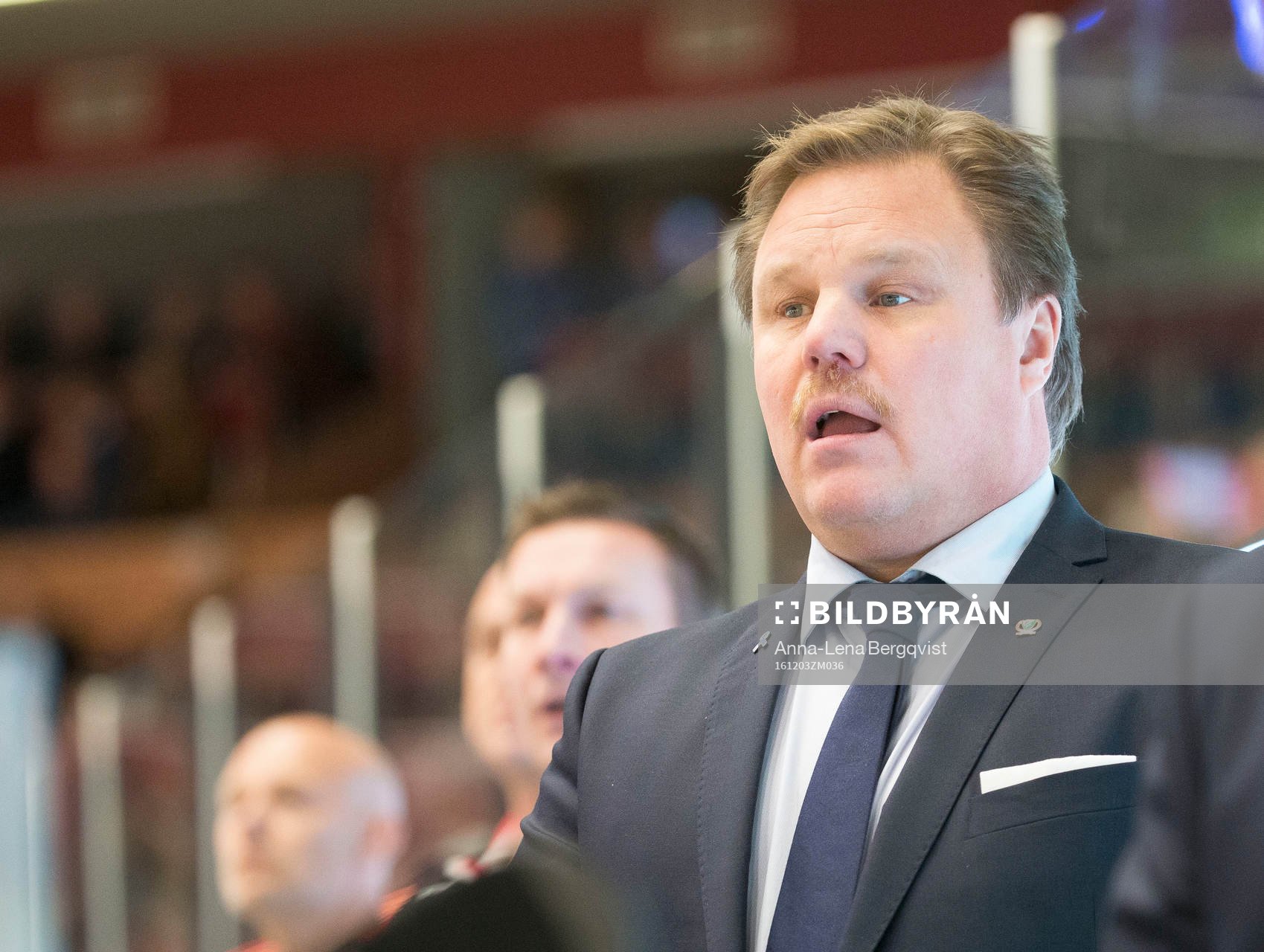 Färjestads tränare Leif Carlsson ser fundersam ut