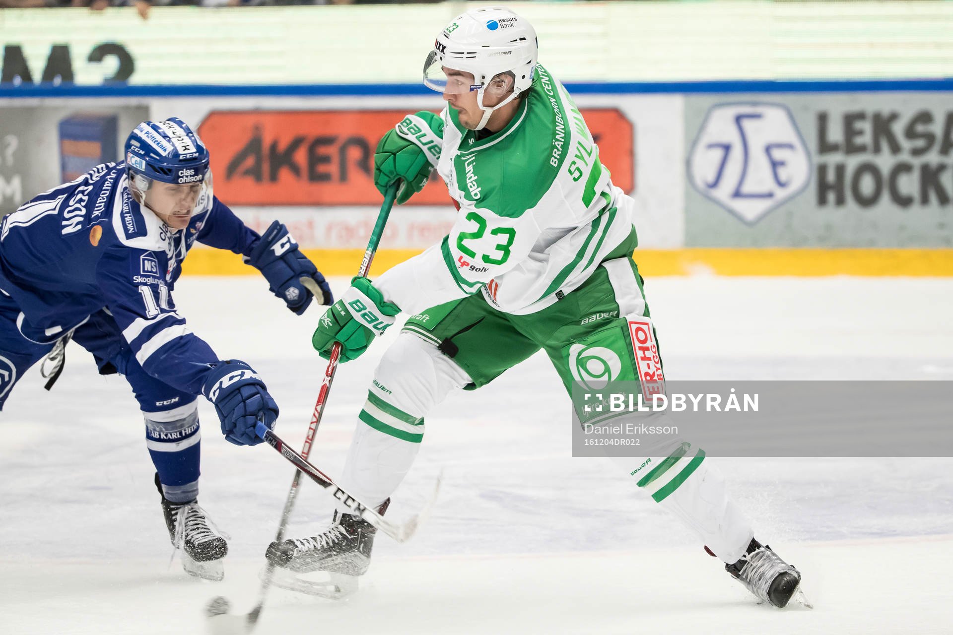 Leksands Martin Karlsson täcker skott från Rögles Daniel