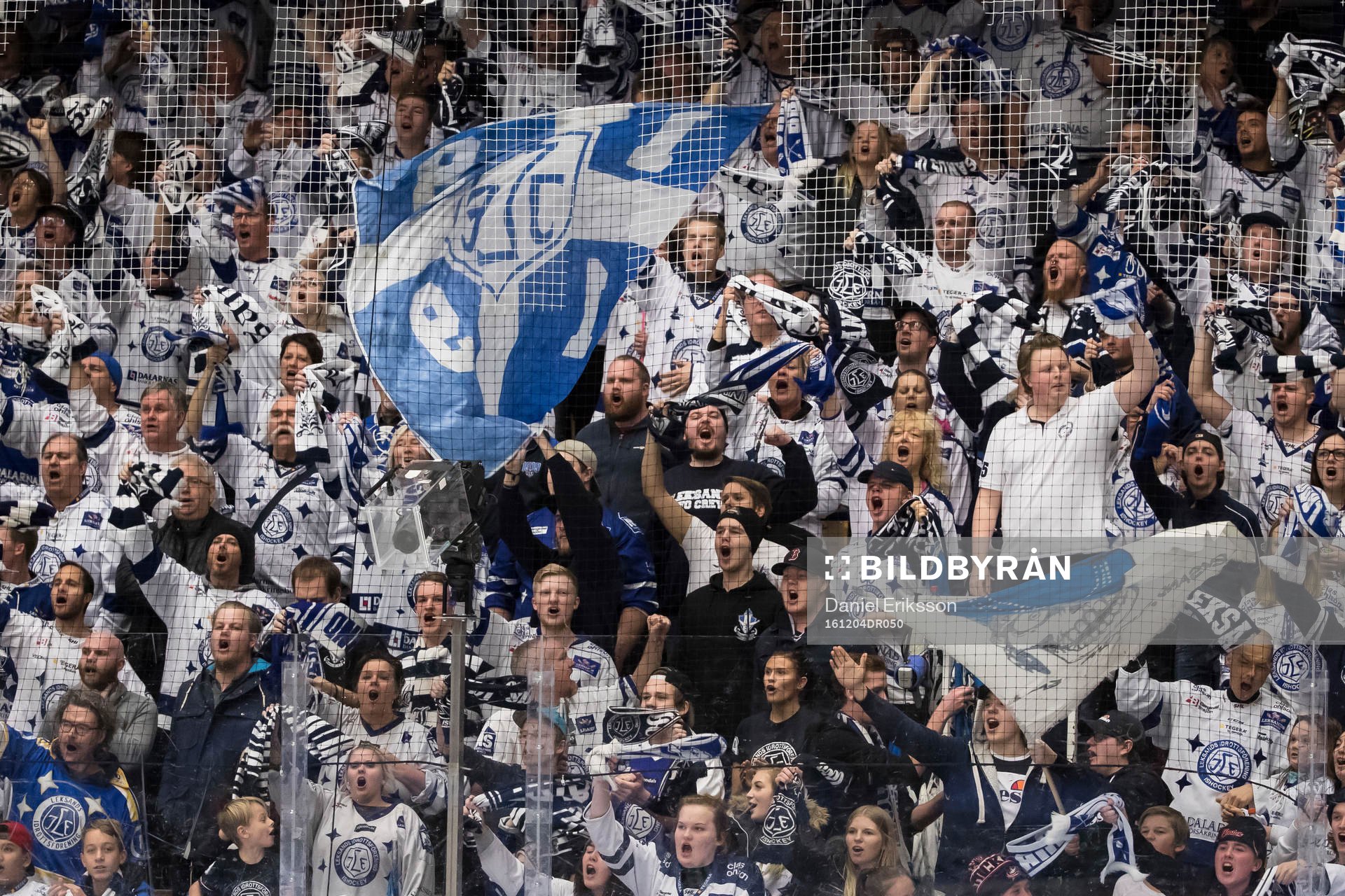 Leksands supportrarna jublar