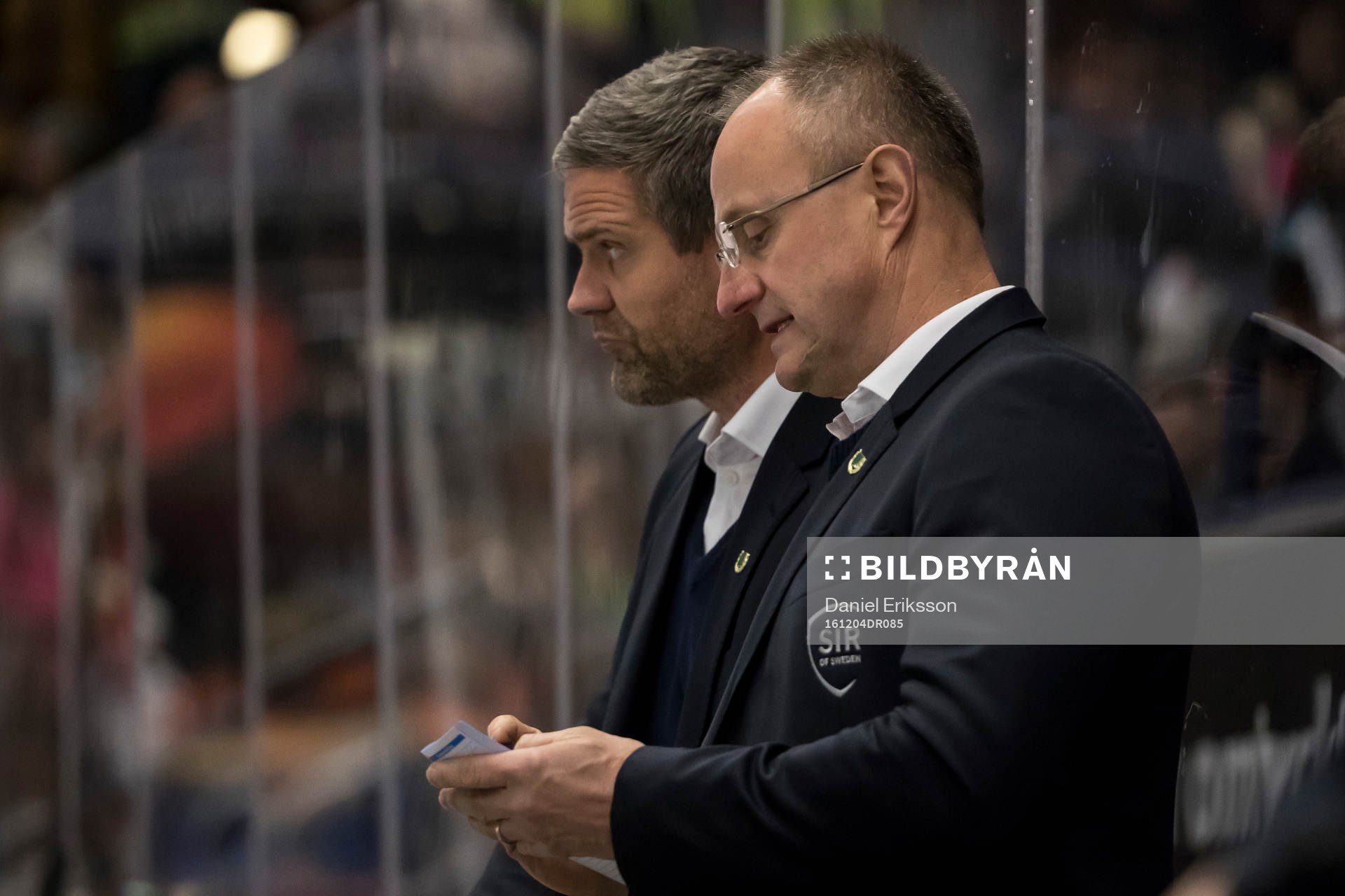 Rögles tränare Anders Eldebrink  i ishockeymatchen i SHL