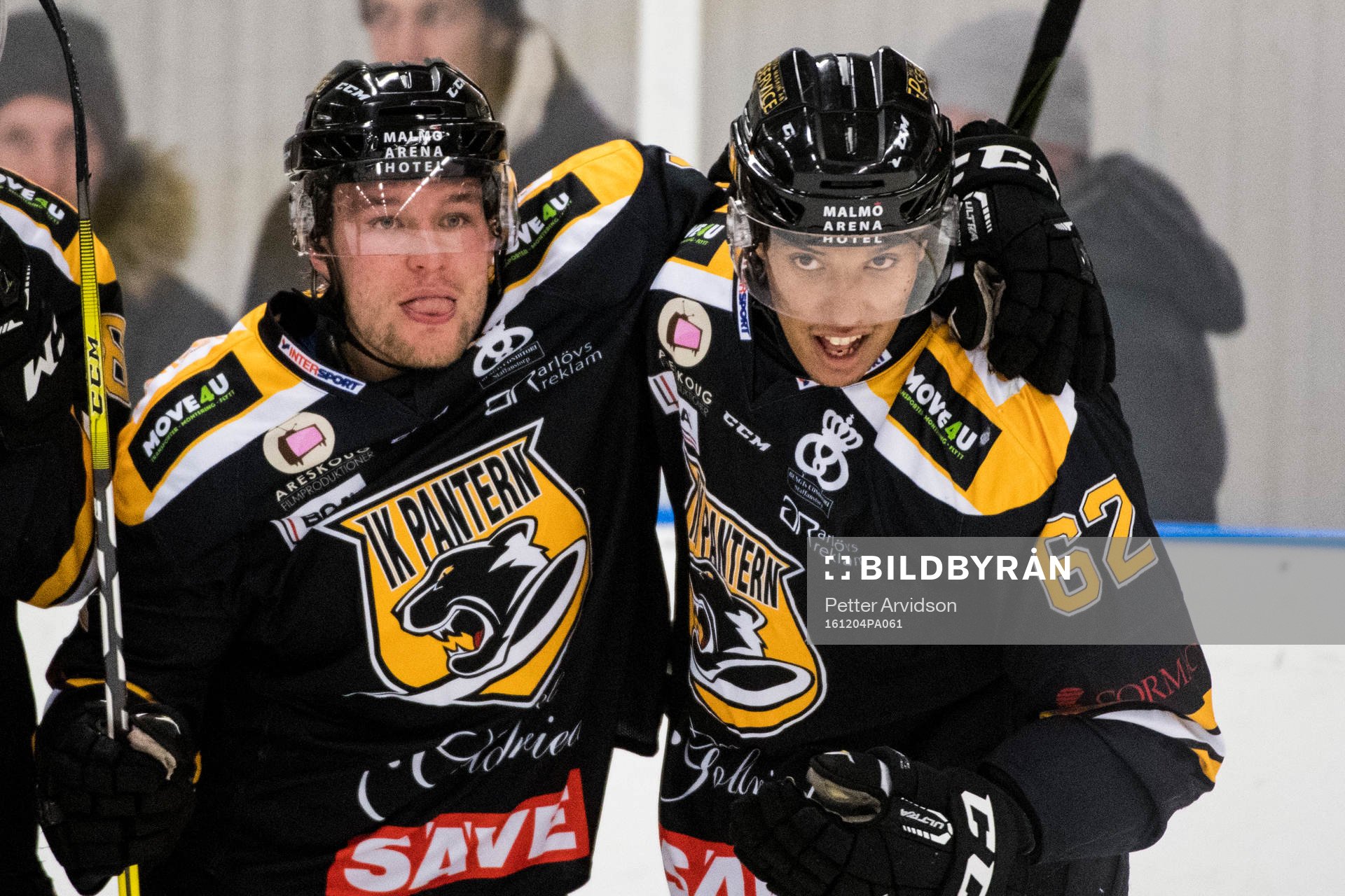 Panterns Robin Dahse och Oscar Nord jublar