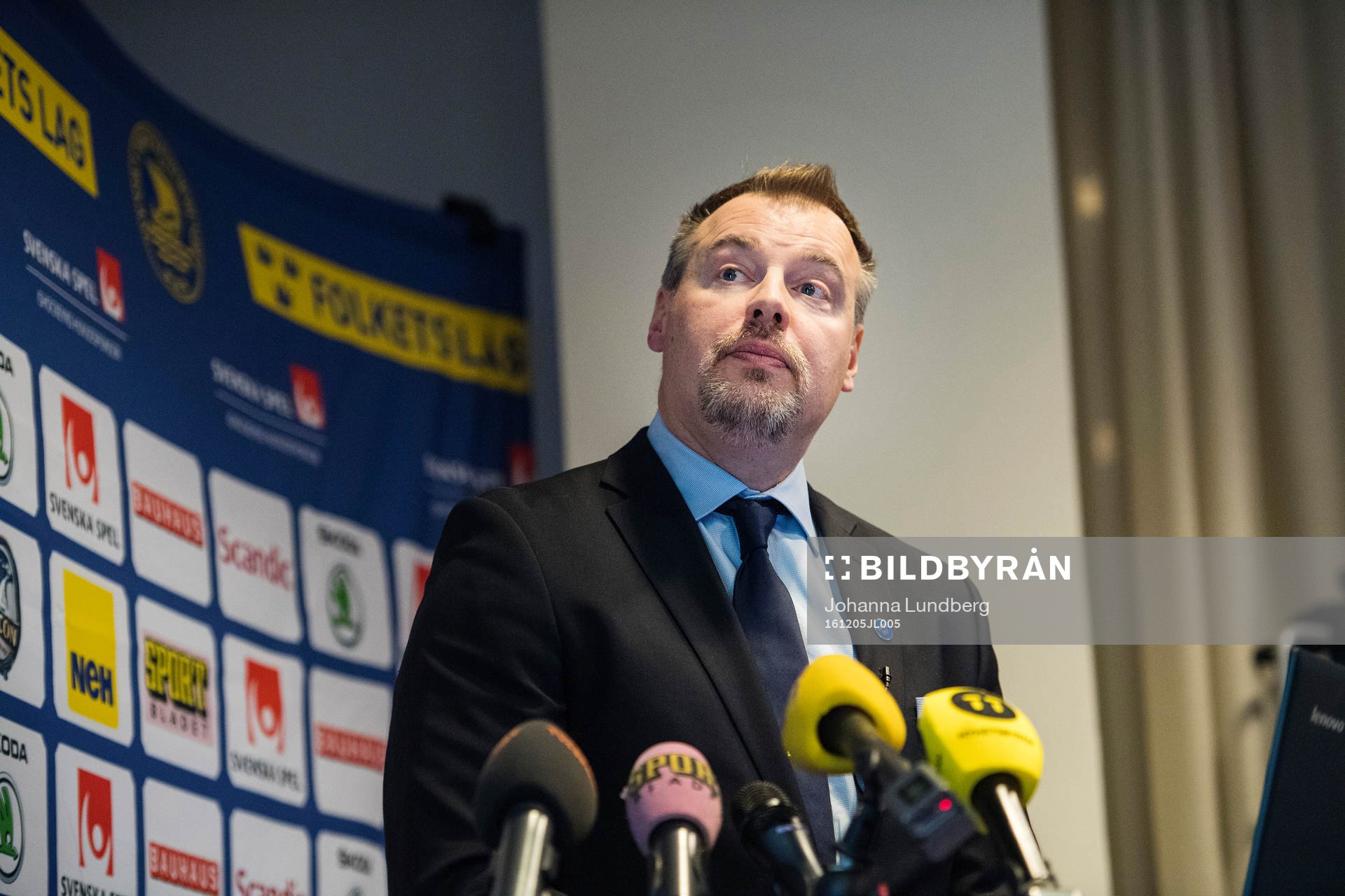 Förbundskapten Rikard Grönborg presenterar truppen till