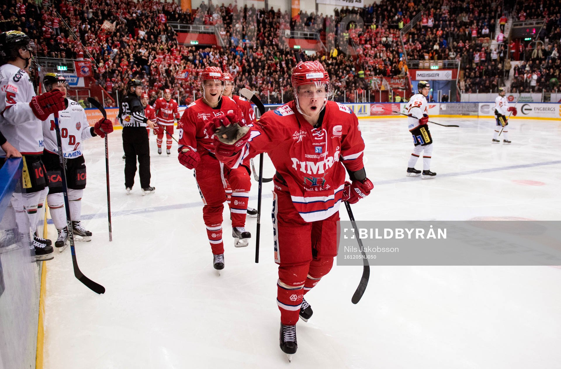 Timrås Jonathan Dahlén och Jesper Boqvist jublar