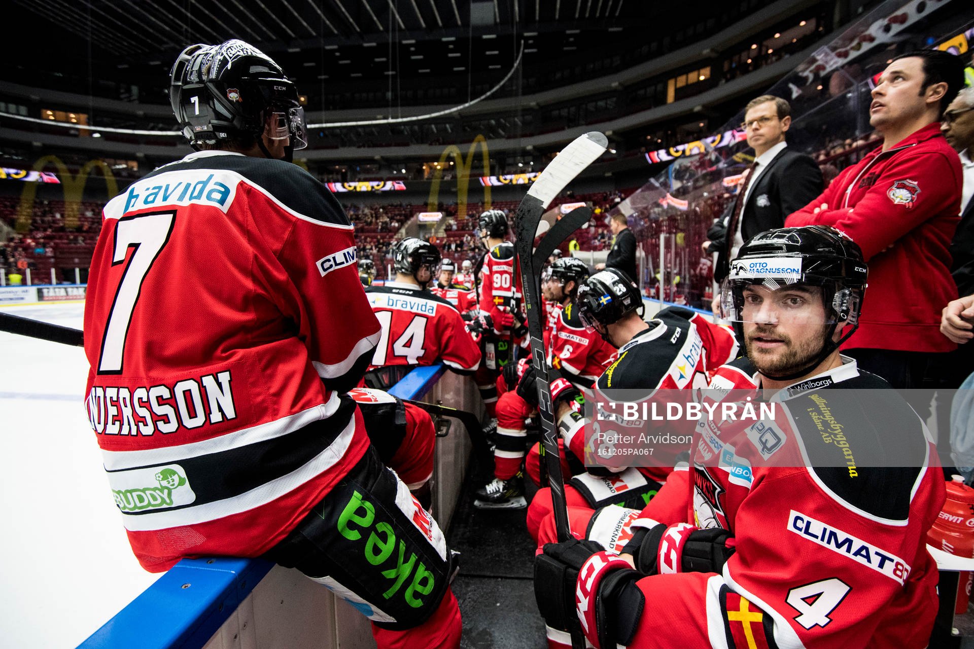 Malmö Redhawks Nils Andersson och Noah Welch i båset