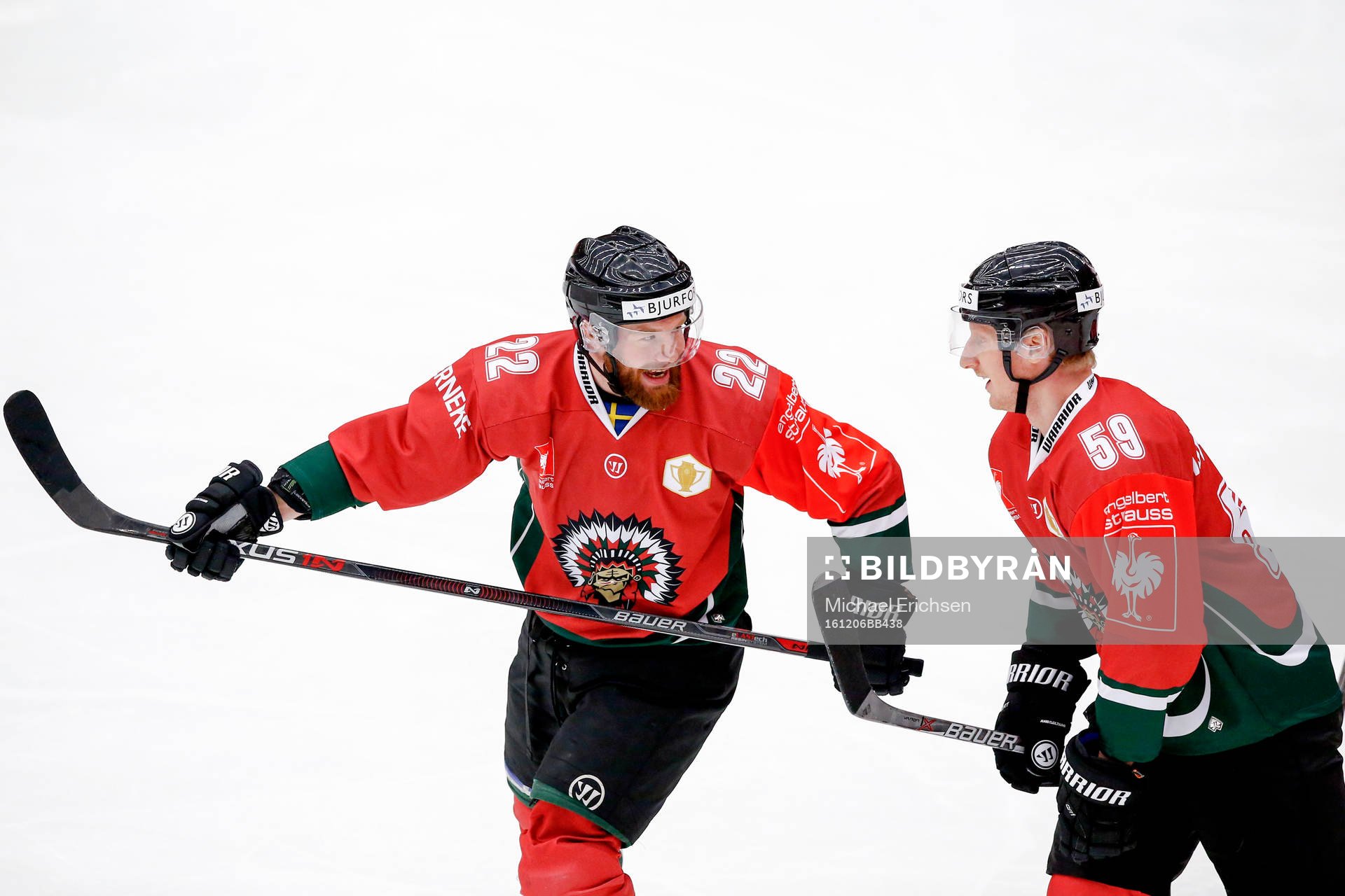 Frölundas Robin Figren och Simon Hjalmarsson jublar