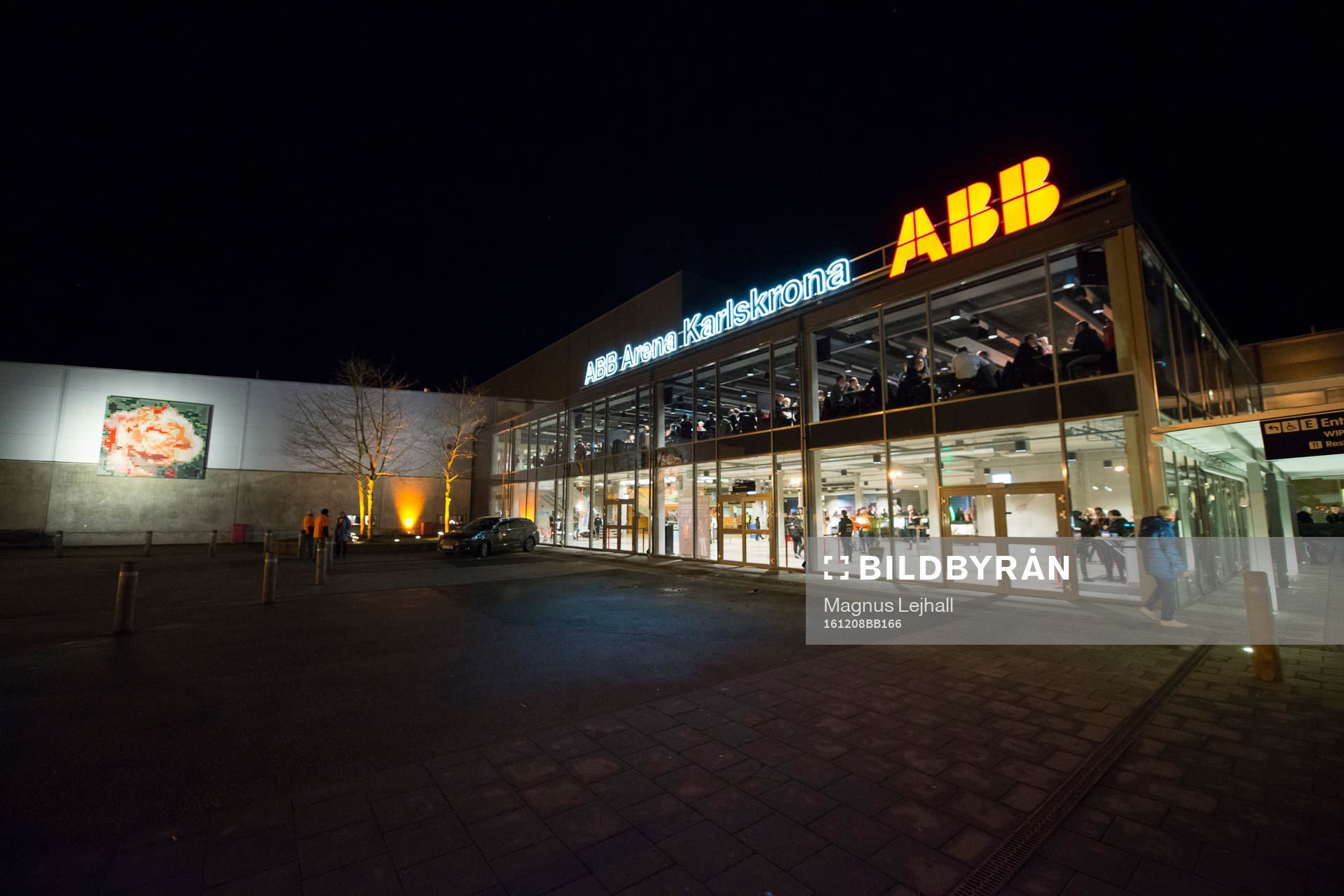 ABB Arena Rosenholm exteriört innan ishockeymatchen i SHL