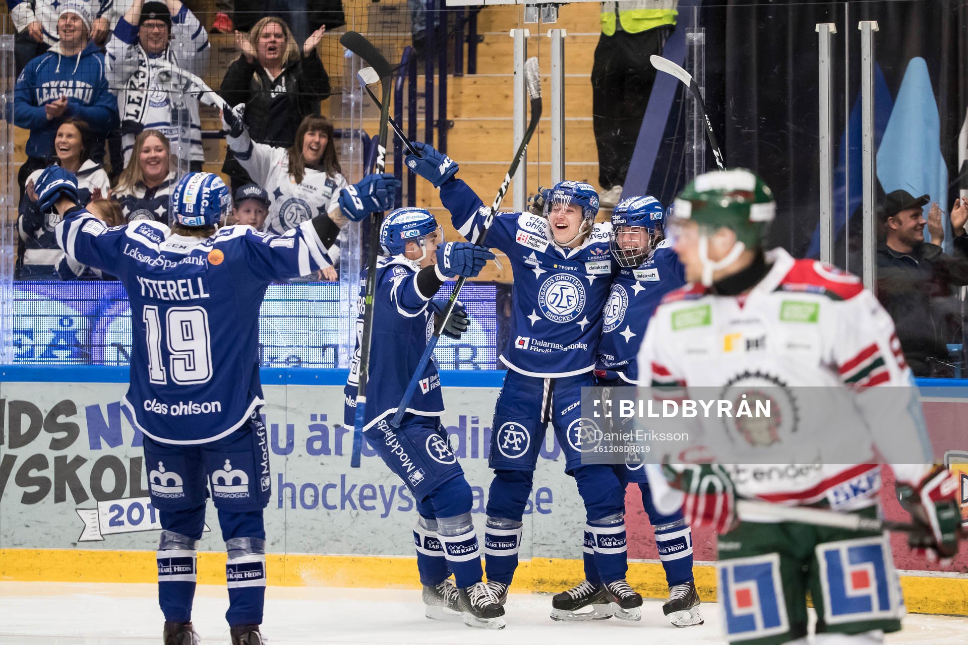 Leksands Isak Skedung och Rickard Hugg jublar
