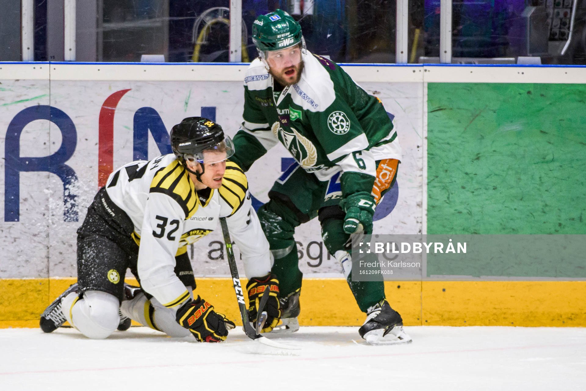 Brynäs Nick Johnson och Färjestads Mikael Wikstrand