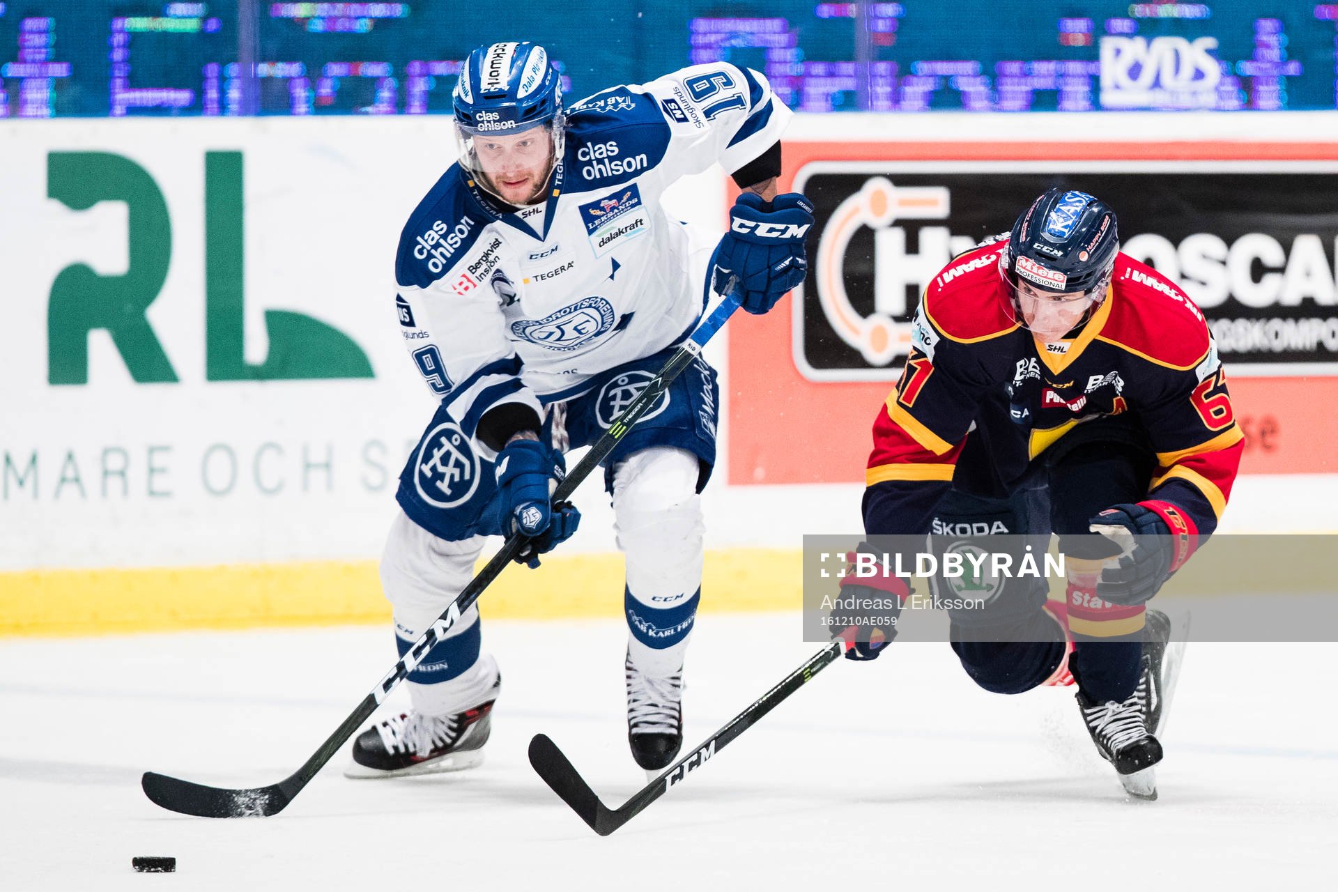 Leksands Alexander Ytterell jagas av Djurgårdens Markus