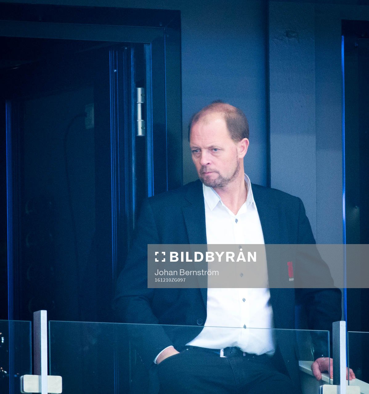 Örebros general manager Pontus Gustafsson ser besvärad ut