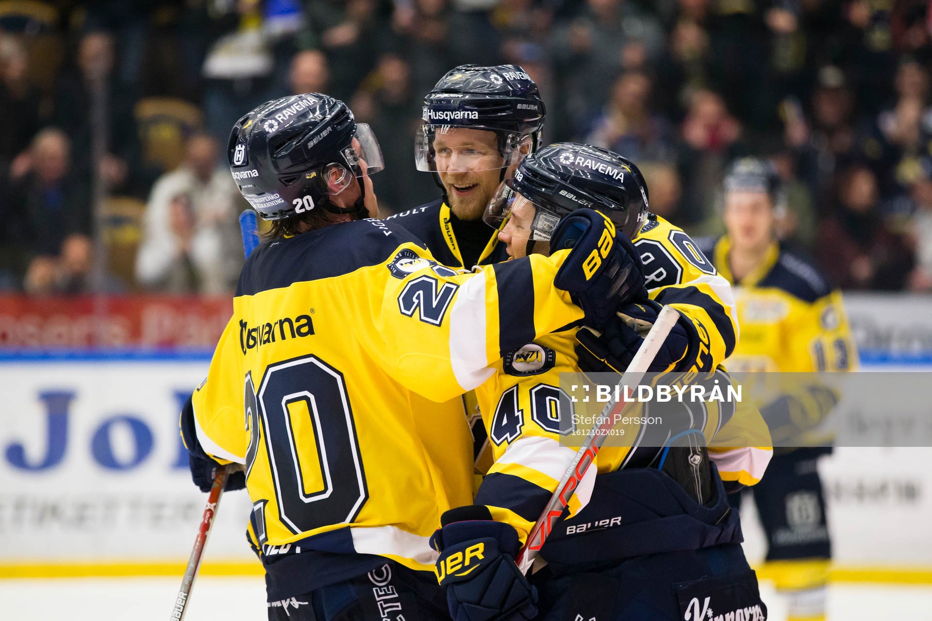 s Lawrence Pilut, Ted Brithén och HV71:s Pär Arlbrandt