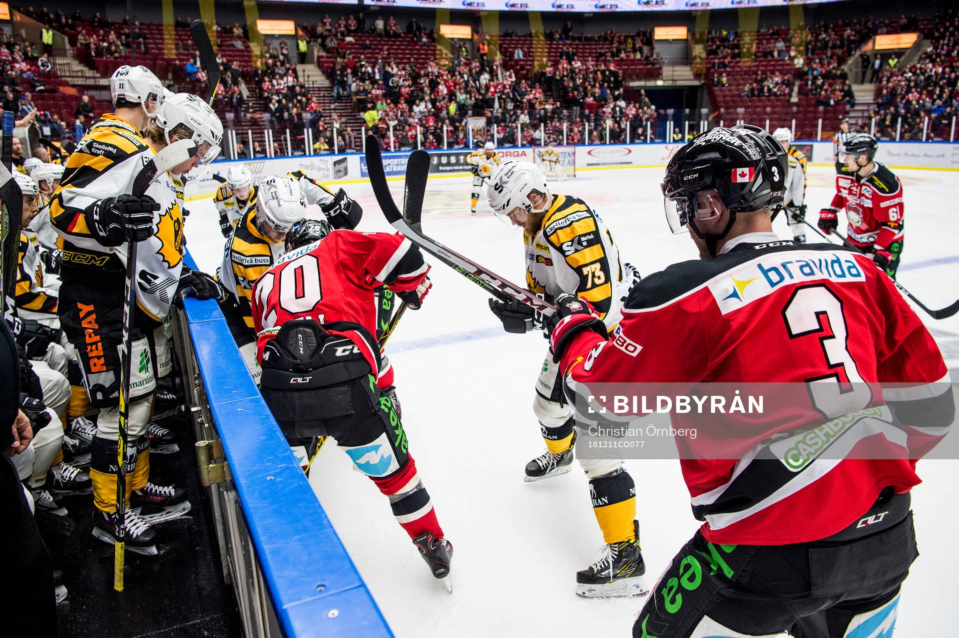 Malmö Redhawks Erik Forssell och André Benoit mot