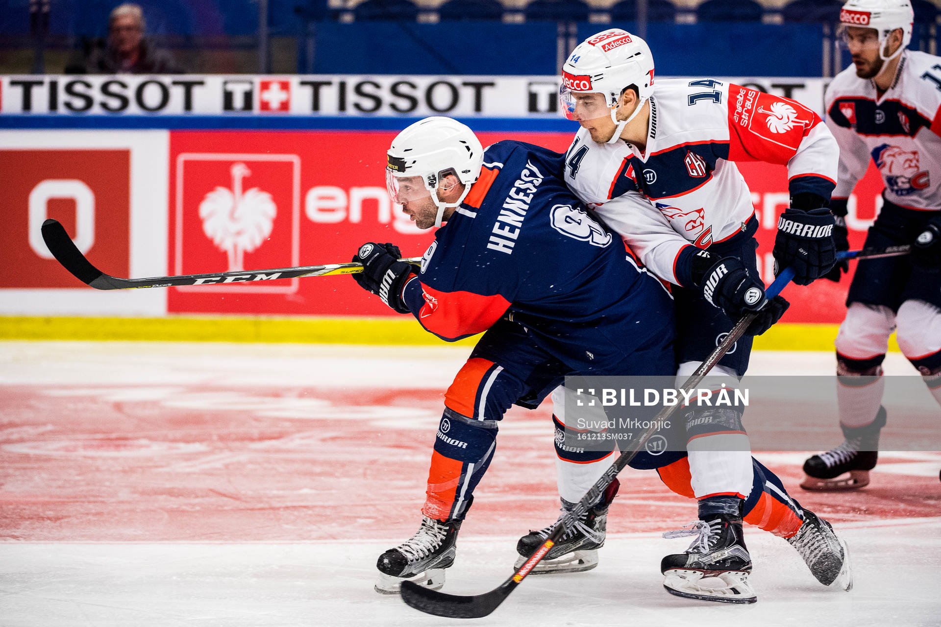 Växjös Josh Hennessy och Zürichs Chris Baltisberger