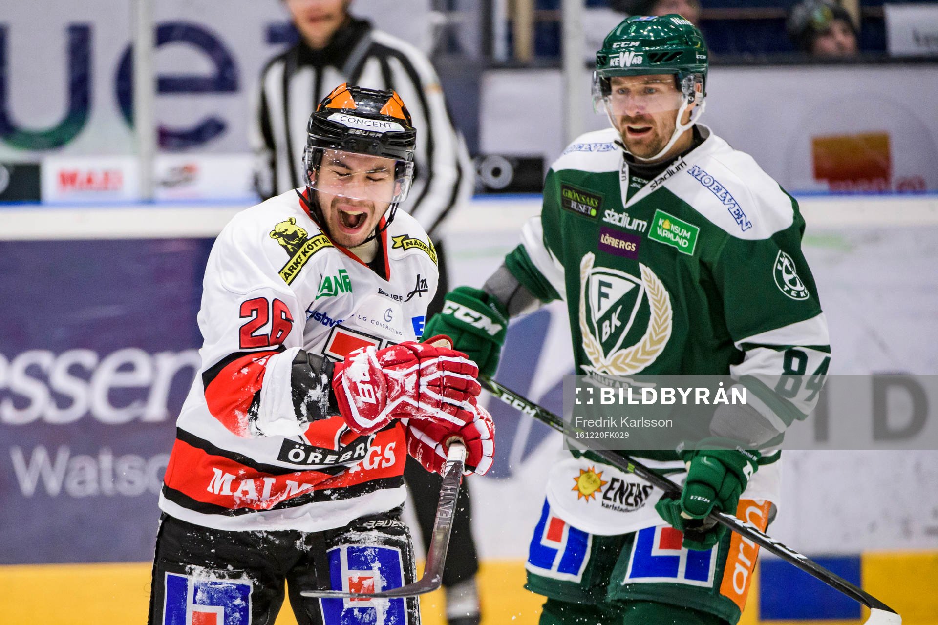 Örebros Greg Squires och Färjestads Tomas Skogs