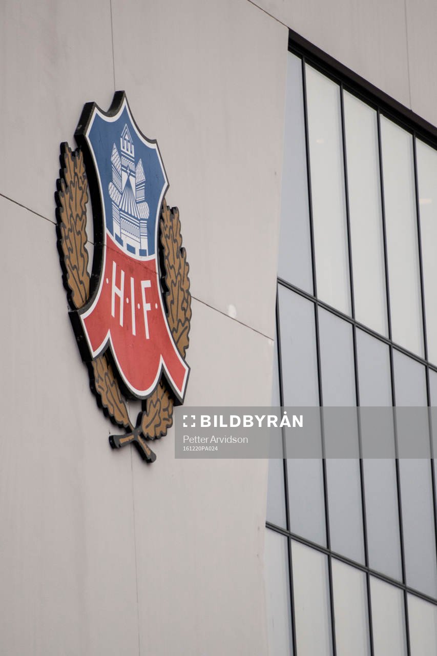Helsingborg IFs klubbmärke under en rundvandring där ombyggnationen av Olympia visas upp den 20 december 2016 i Helsingborg.