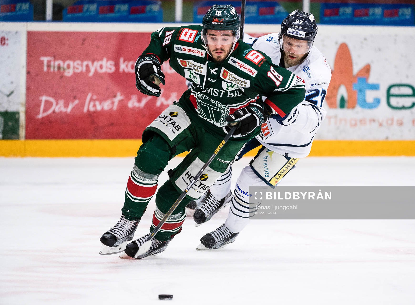 Tingsryds Jacob Dahlström jagas av Karlskogas Jonas