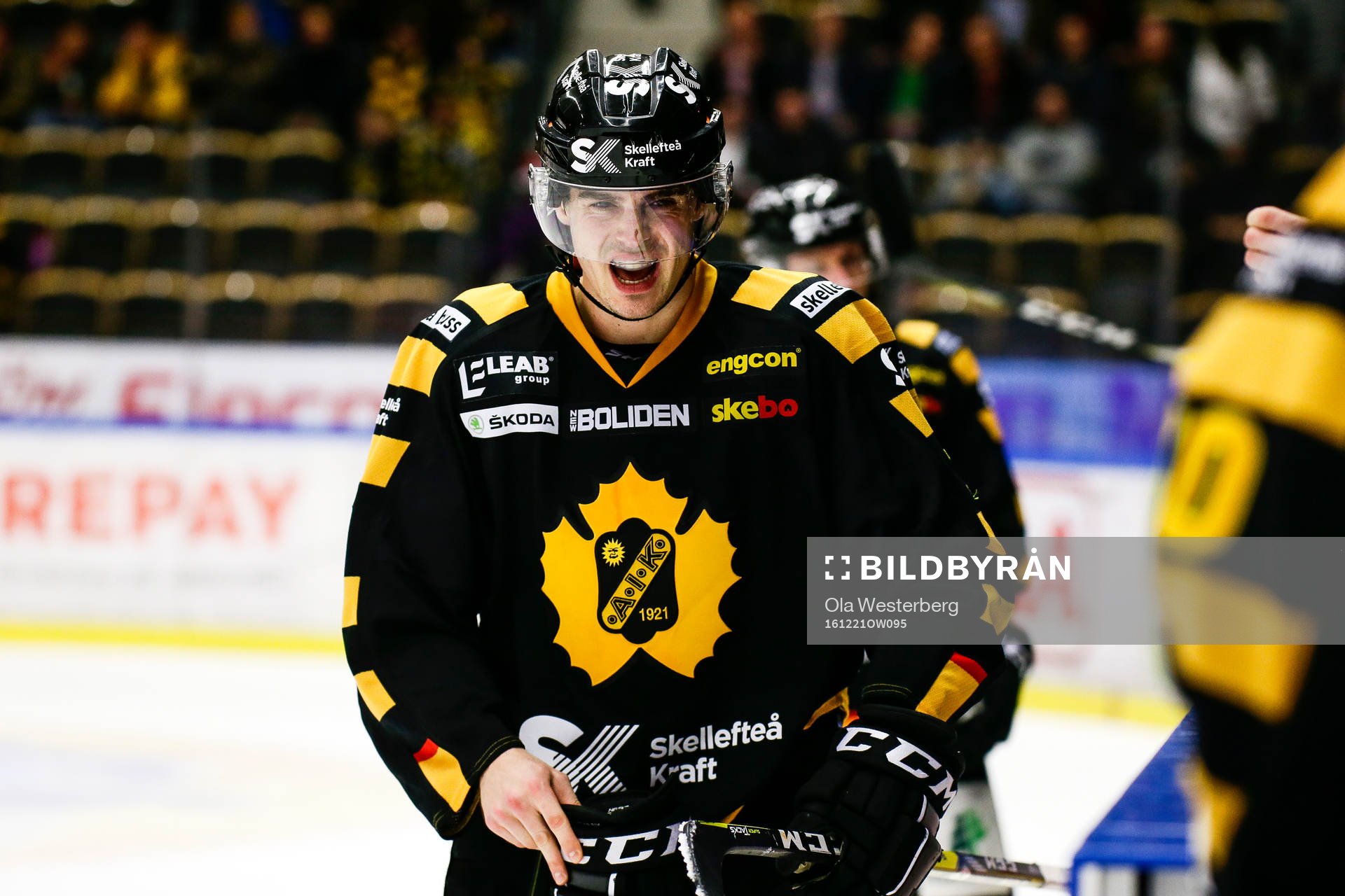 Skellefteås Henrik Hetta grinade illa