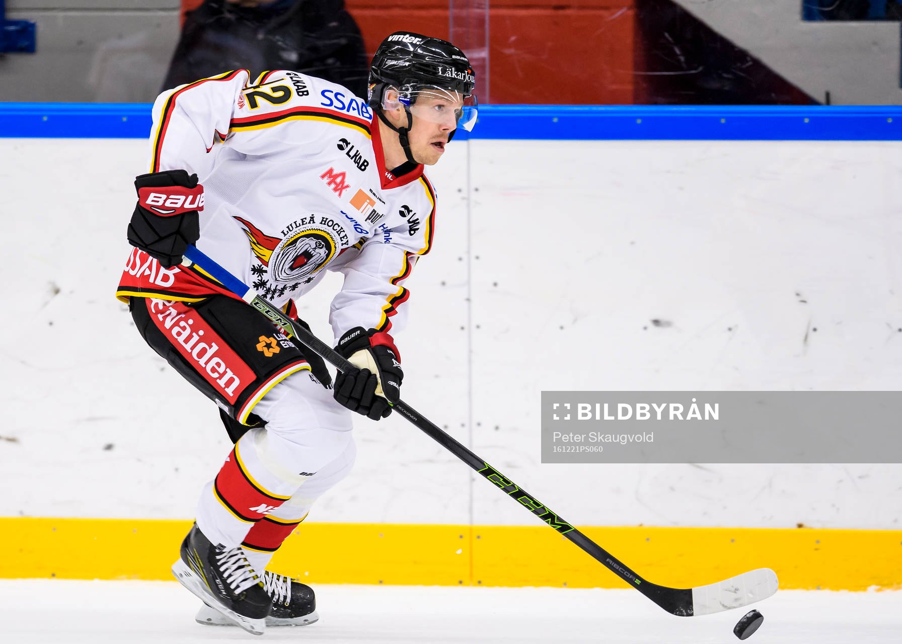 Luleås Joakim Hilding med pucken