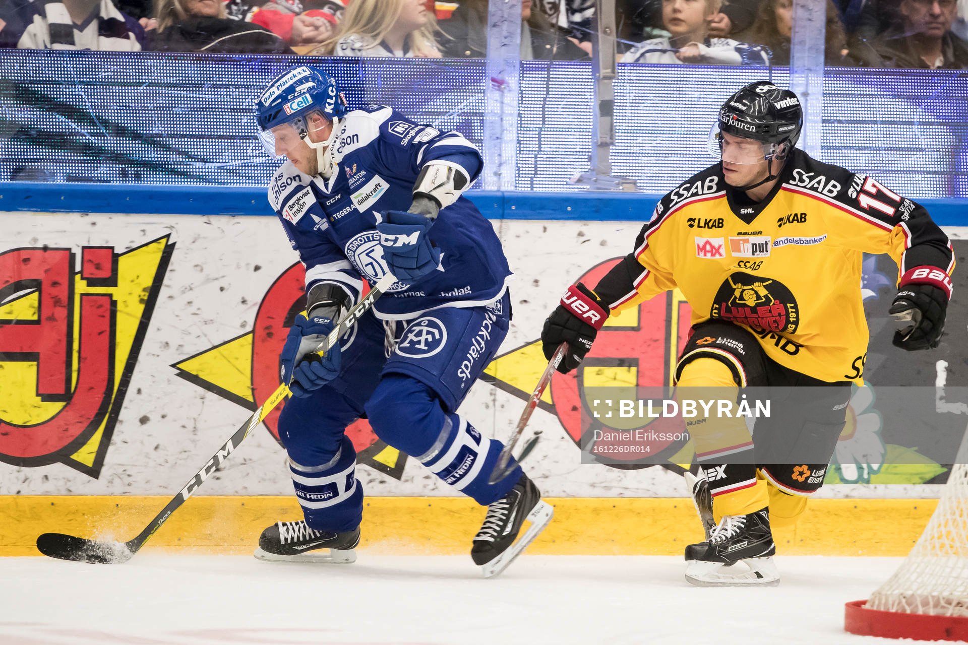 Leksands Ben Youds jagas av Luleås Andreas Falk  i