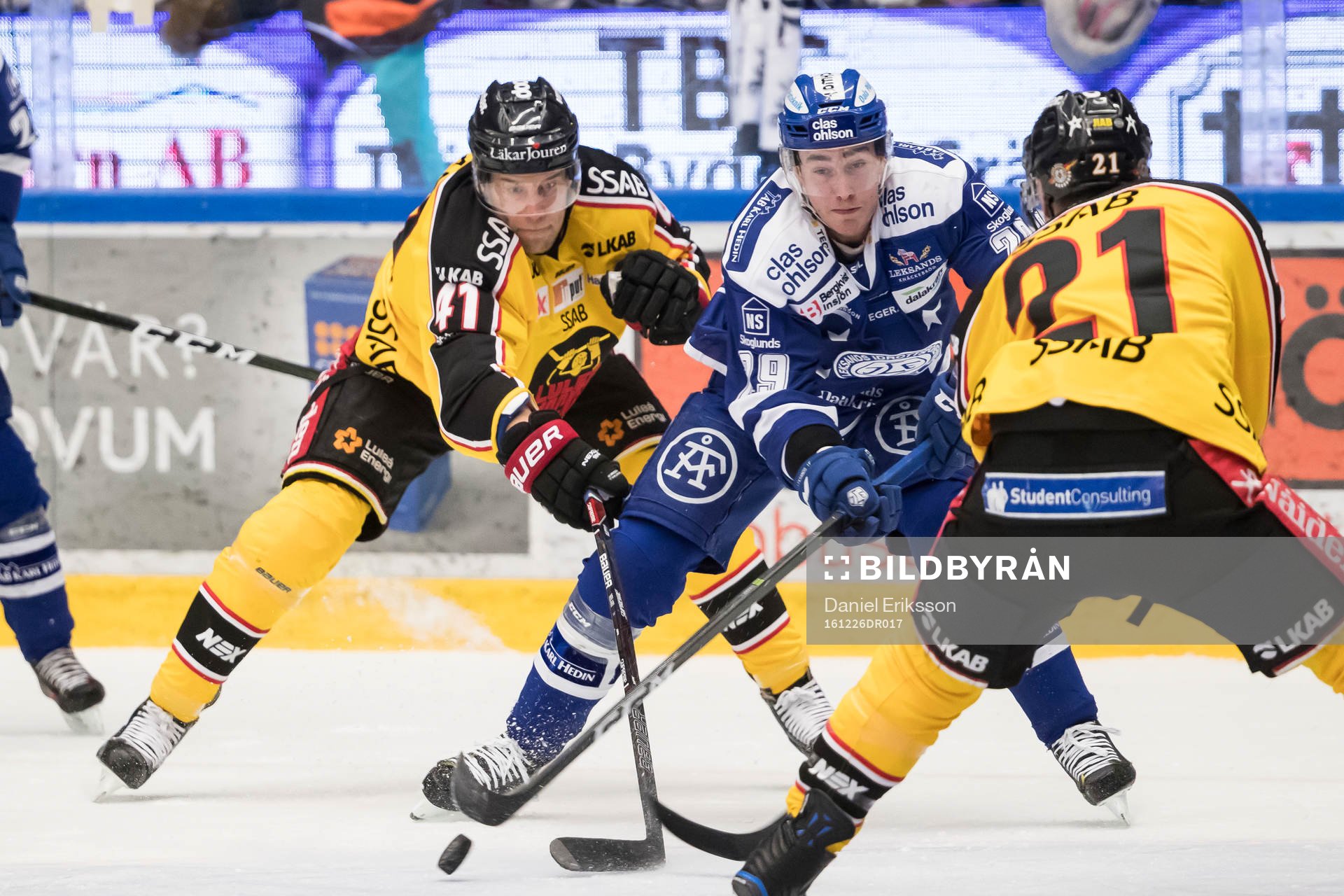 Luleås Ilari Melart och Leksands Tobias Forsberg  i