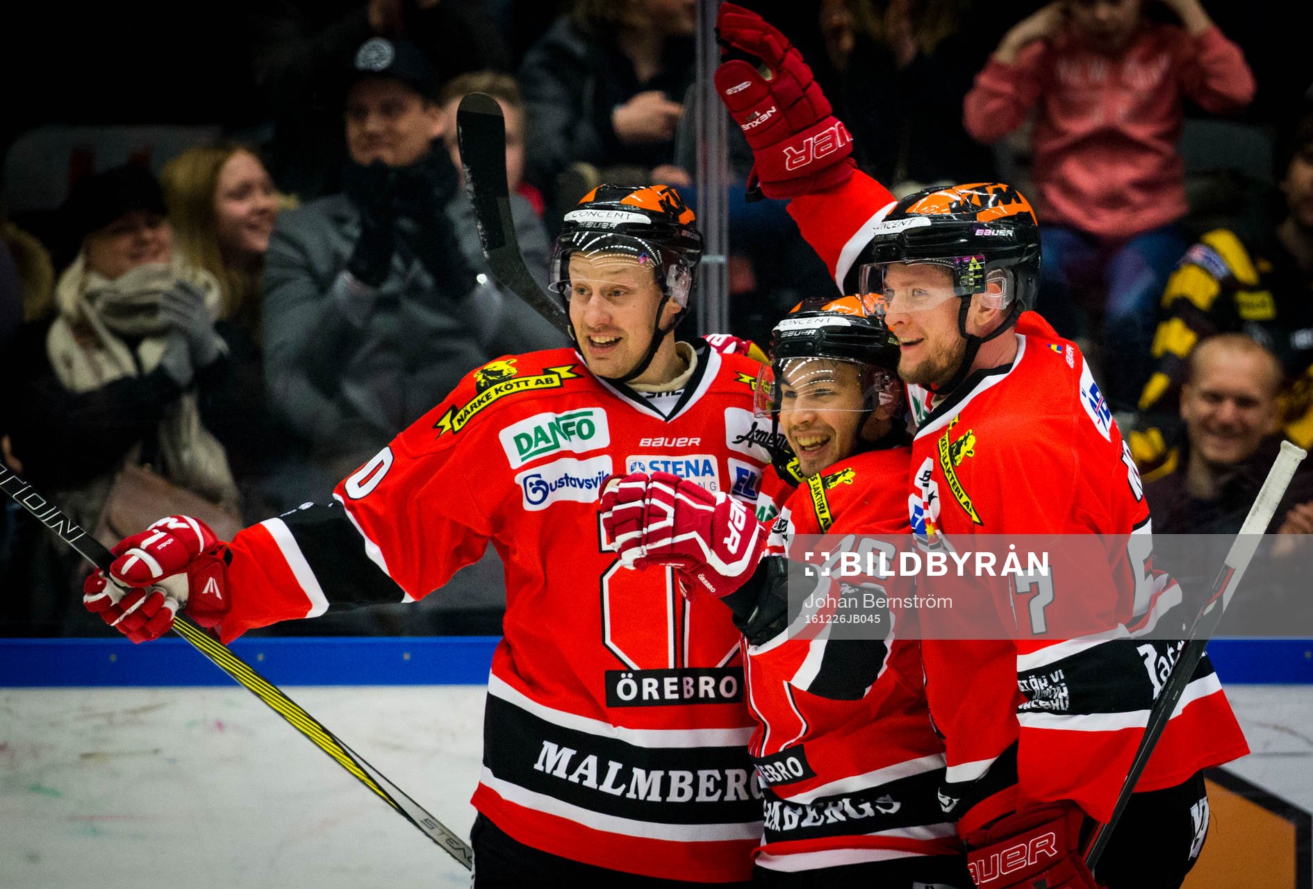 Örebros Greg Squires jublar