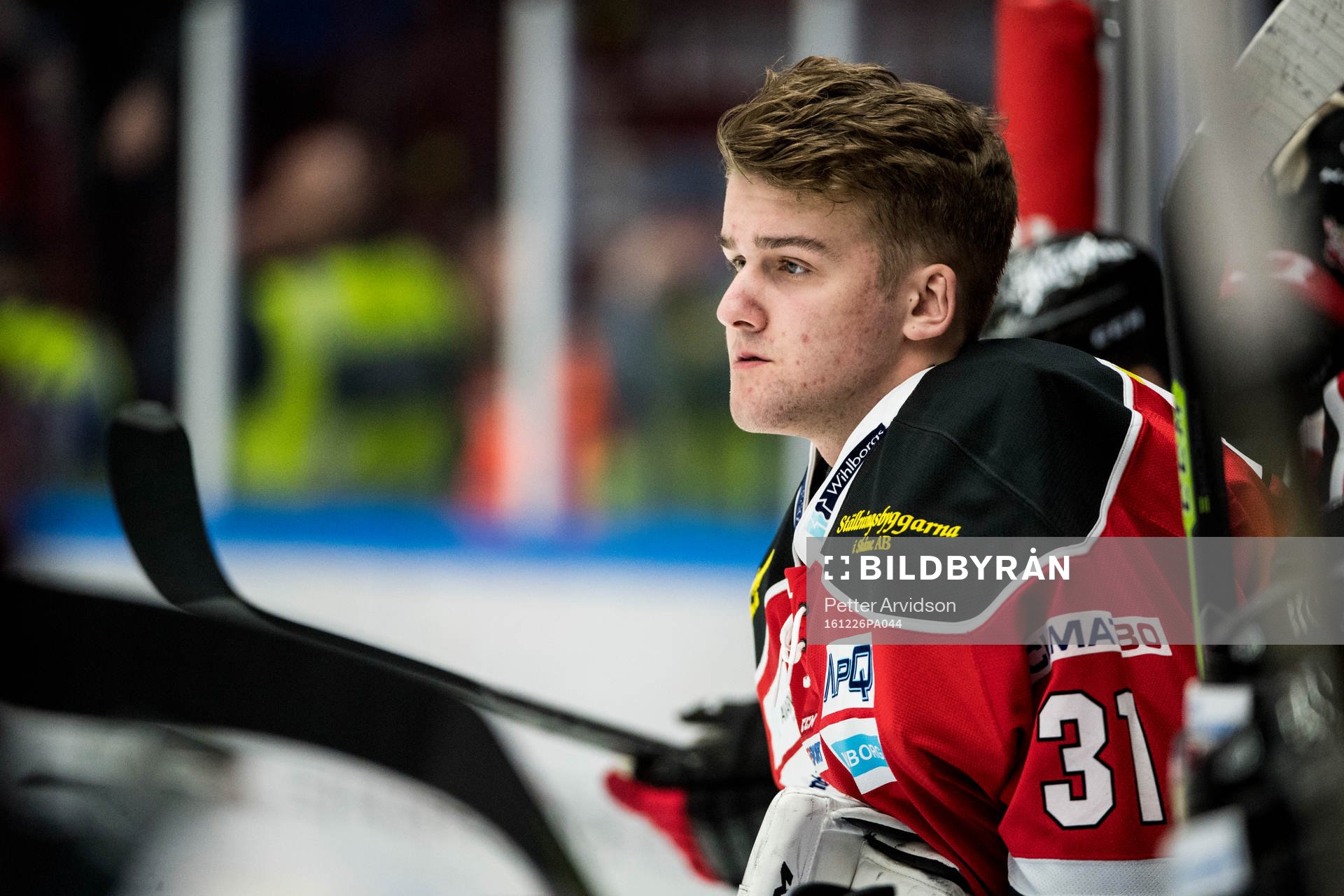 Malmö Redhawks målvakt Tim Hultstrand i båset