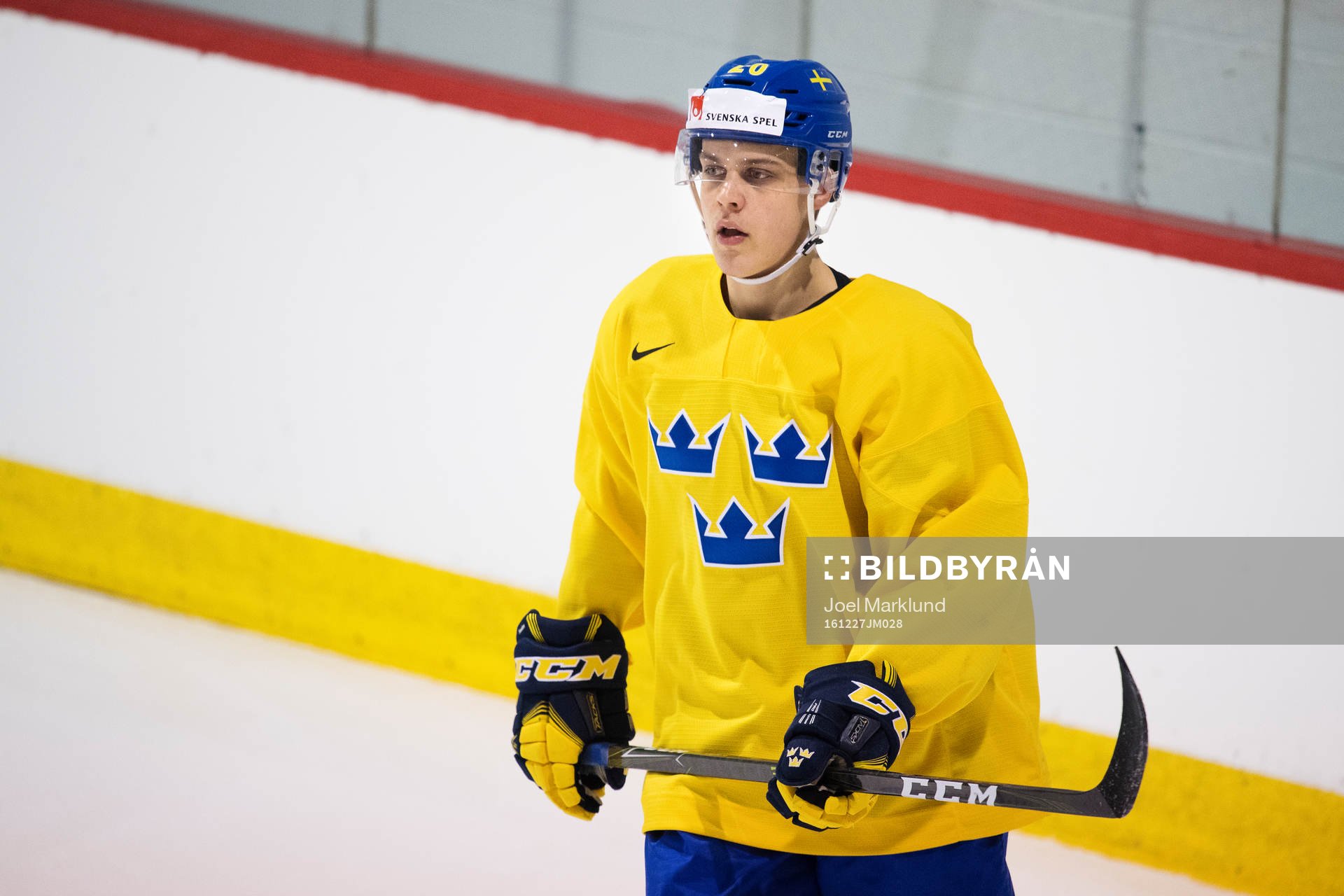 Joel Eriksson Ek på Sveriges ishockeylandslags träning