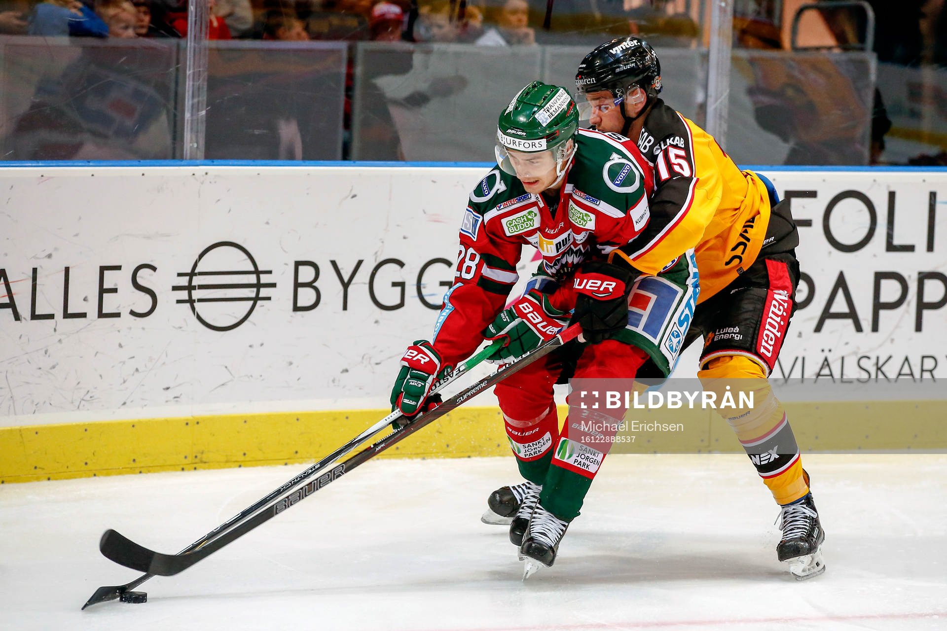 Frölundas Johan Sundström och Luleås Christian Jaros