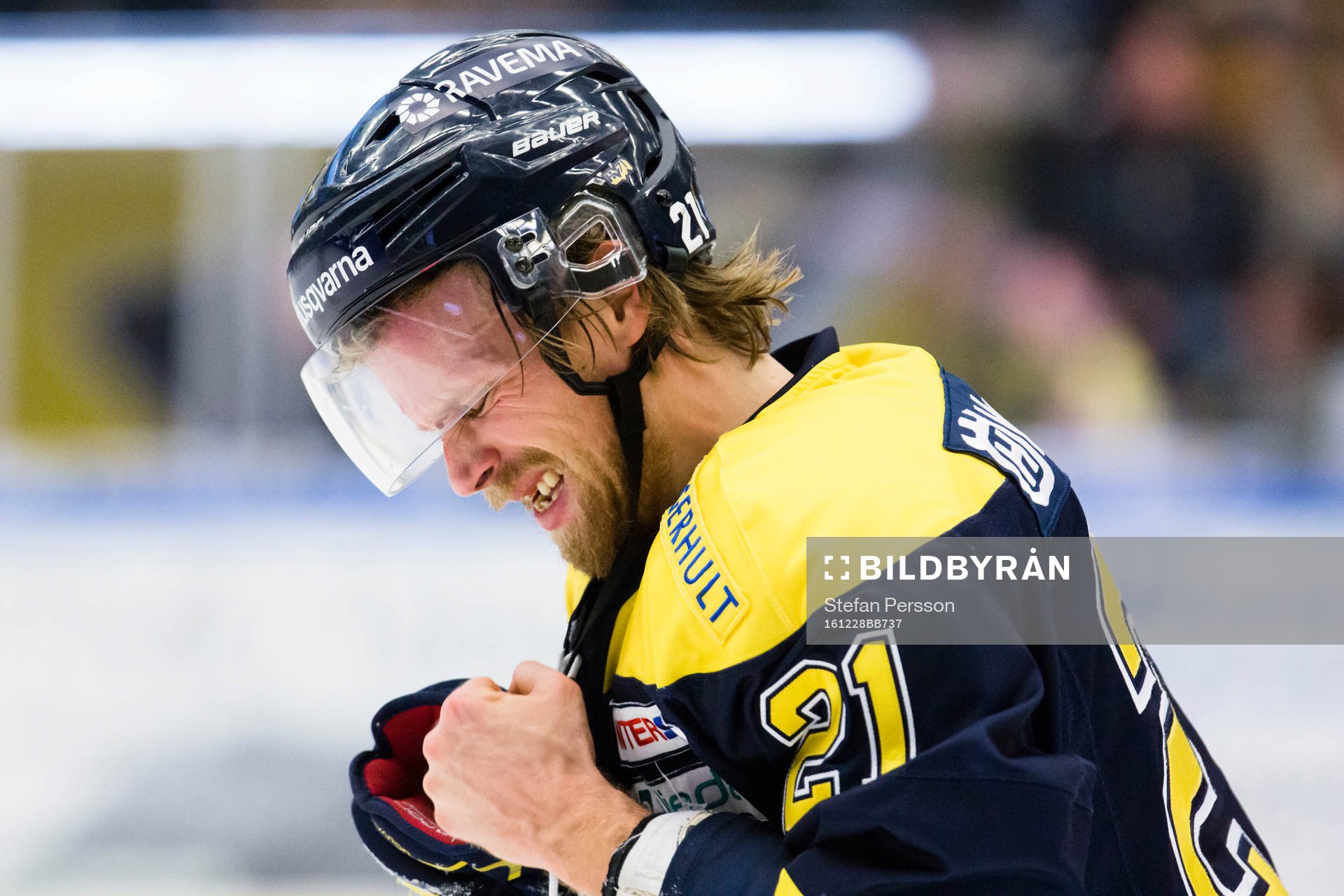 s Mattias Tedenby grimaserar