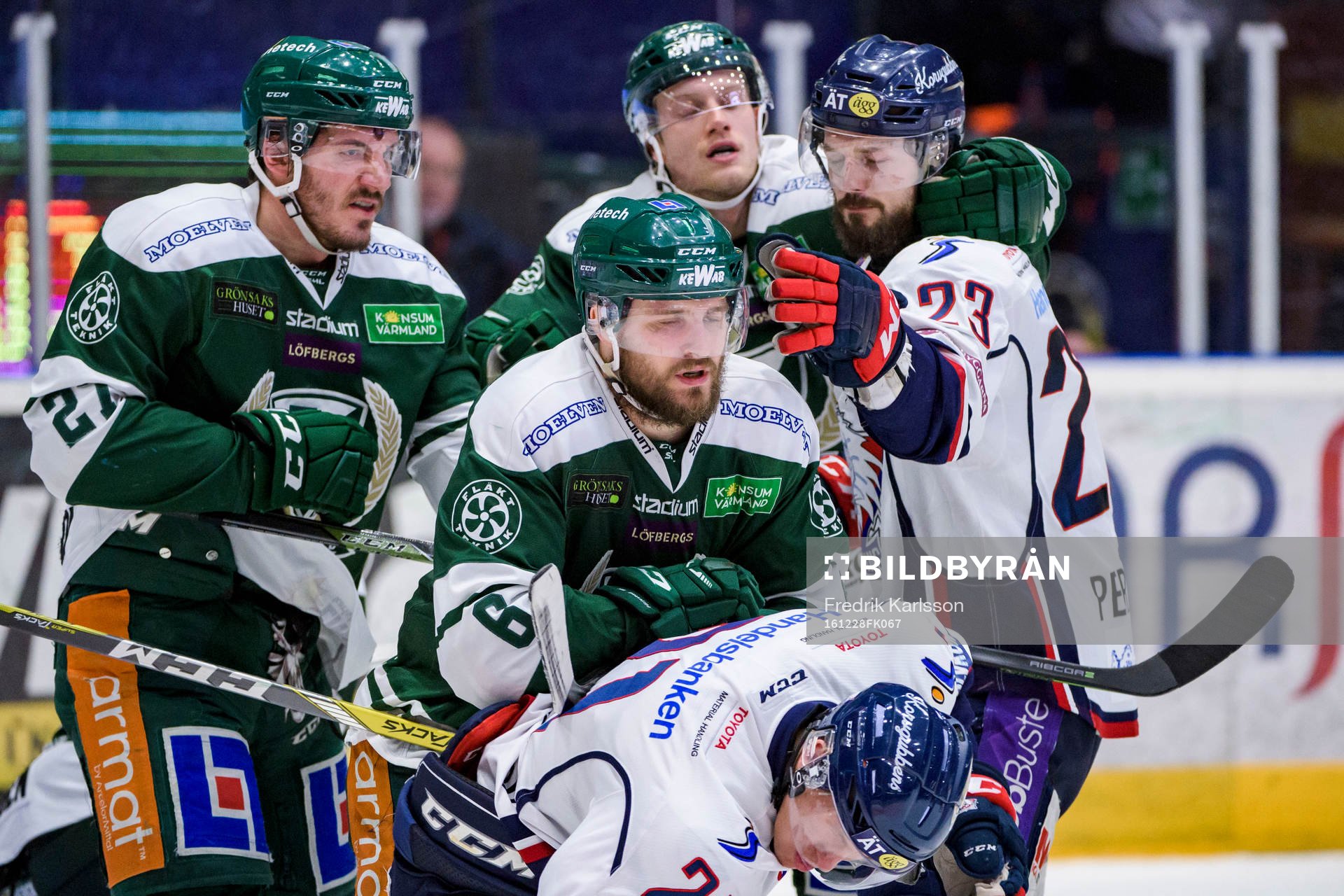 Färjestads John Persson, Mikael Wikstrand och Johan Ryno i