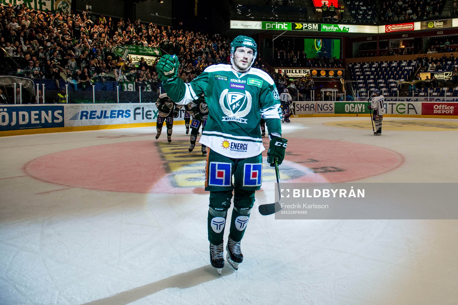 Färjestads John Persson jublar