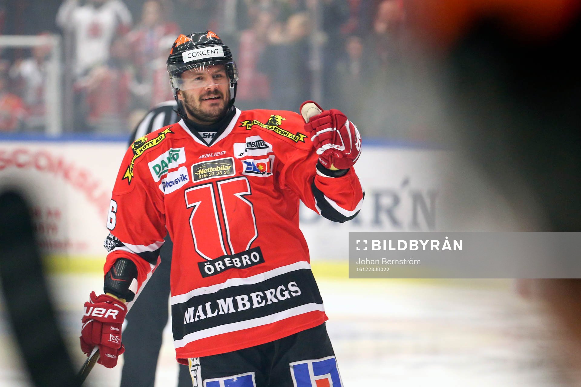 Örebros Johan Wiklander jublar