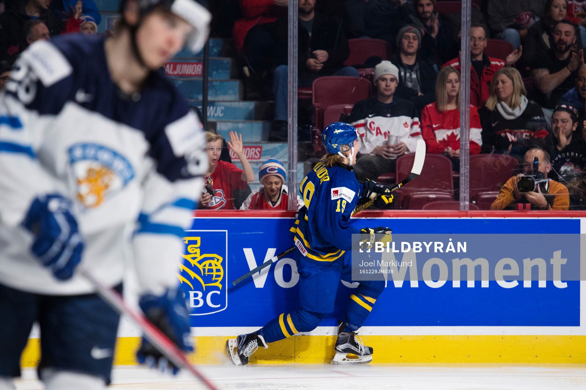 Sveriges Alexander Nylander jublar