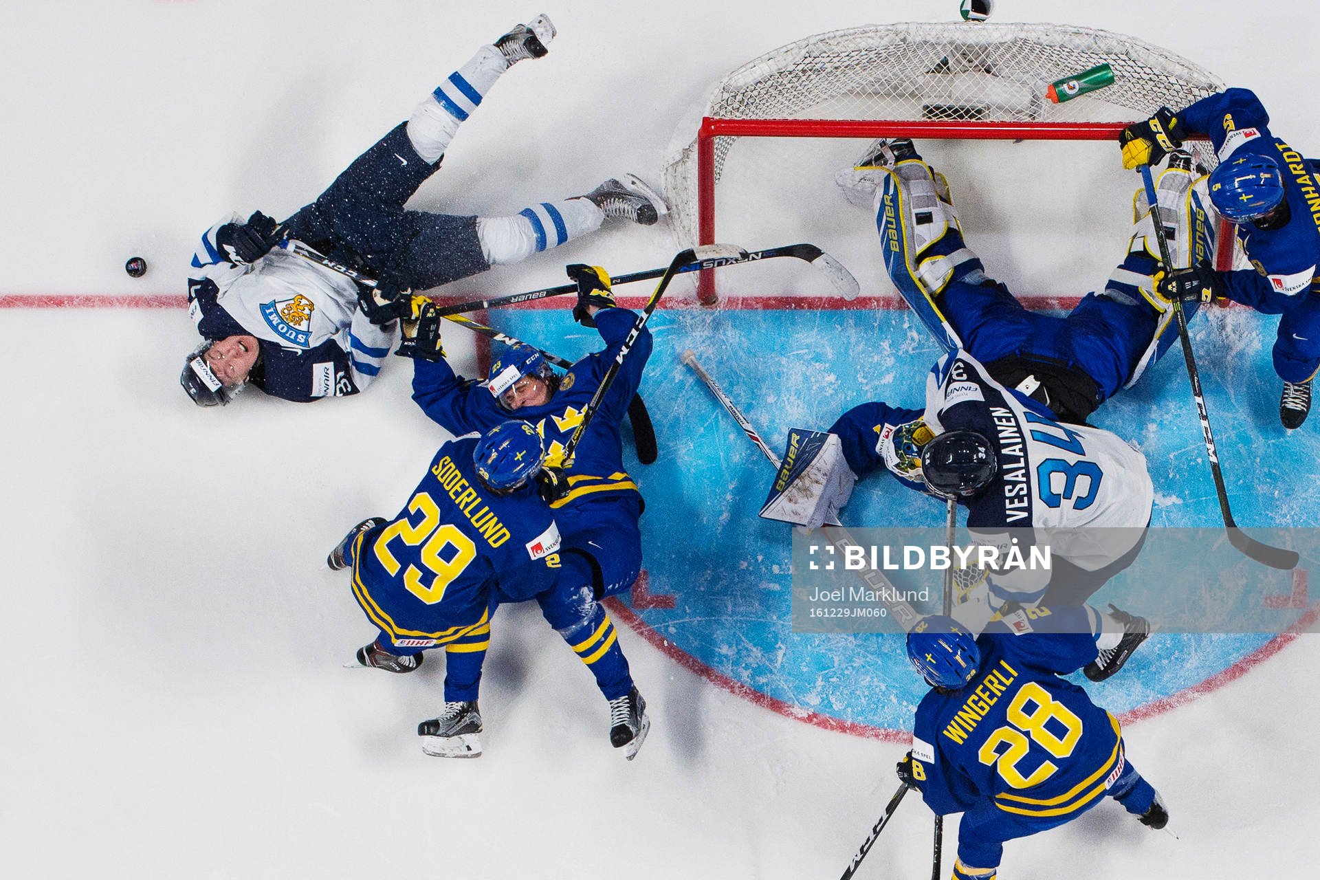 Finlands Aapeli Räsänen och Sveriges Lucas Carlsson