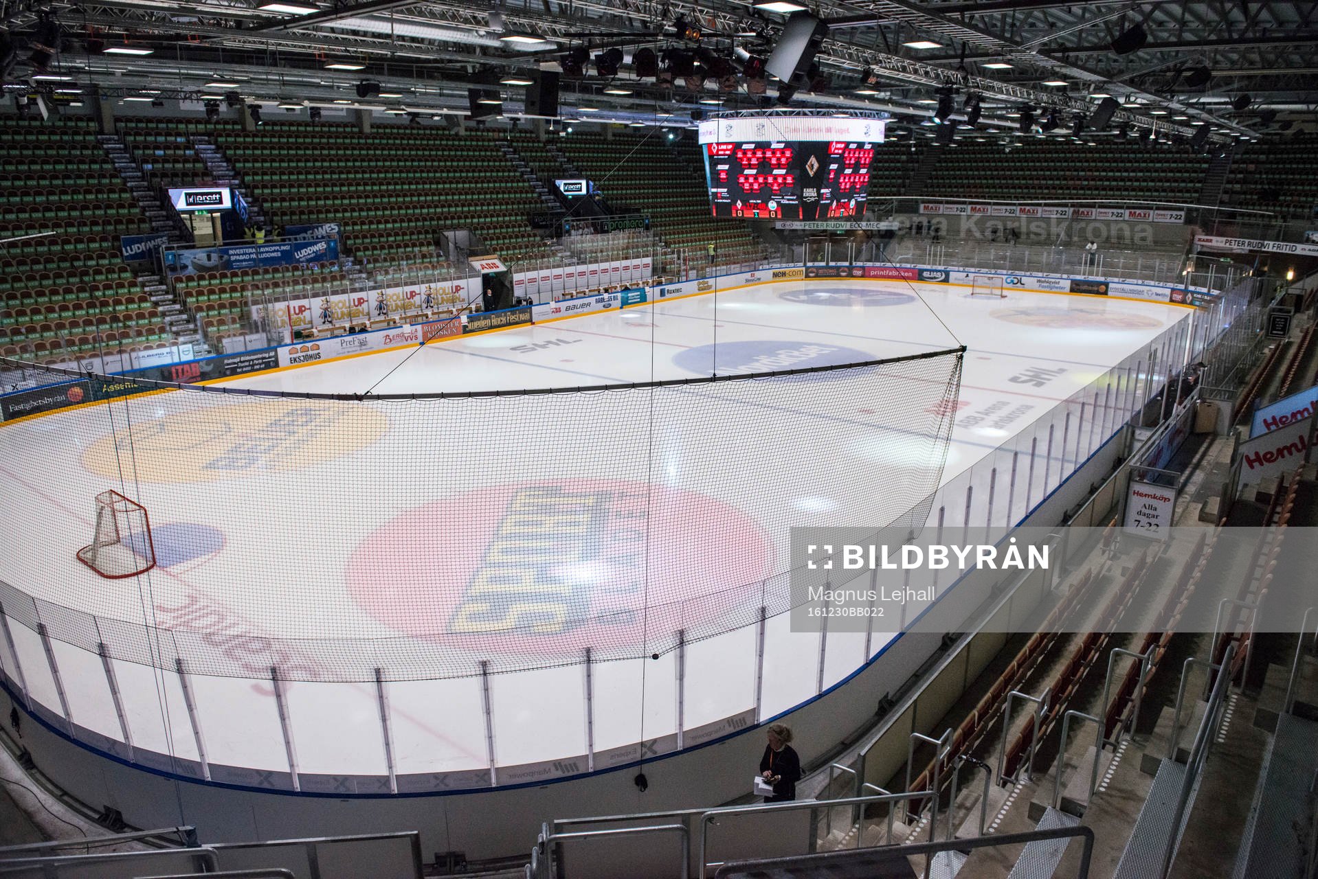 ABB arena Rosenholm innan ishockeymatchen i SHL mellan