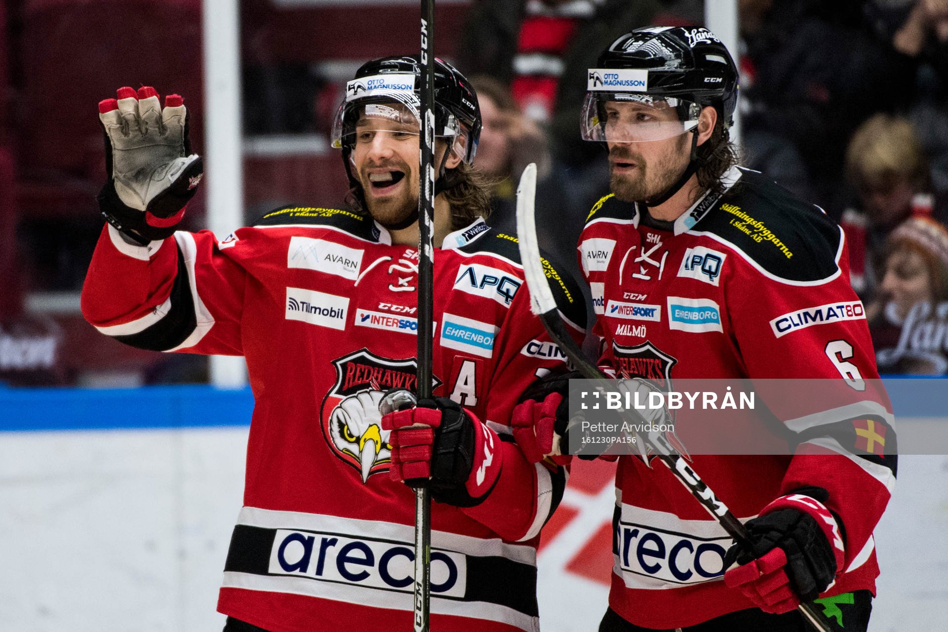 Malmö Redhawks Andreas Thuresson och Stefan Warg jublar