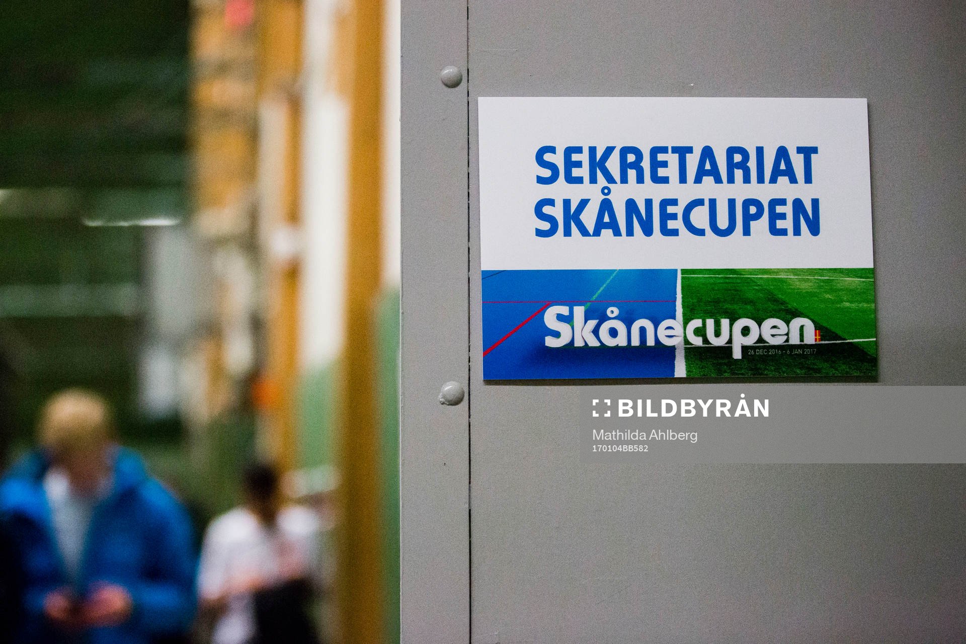 Skylt som visar sekretariat under ungdomsturneringen Skånecupen i fotboll den 4 januari 2017 i Malmö. 