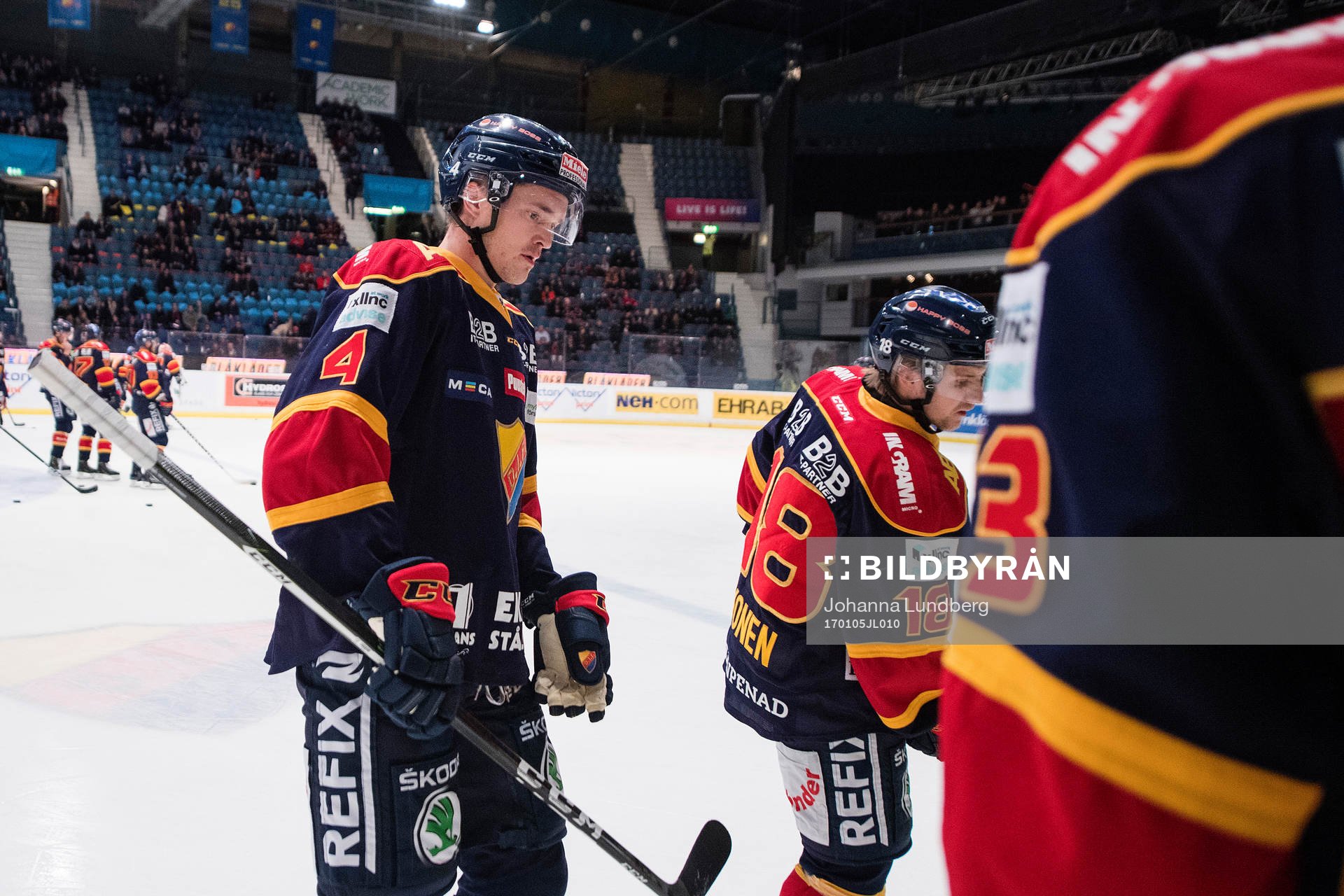 Djurgårdens Marcus Högström värmer upp