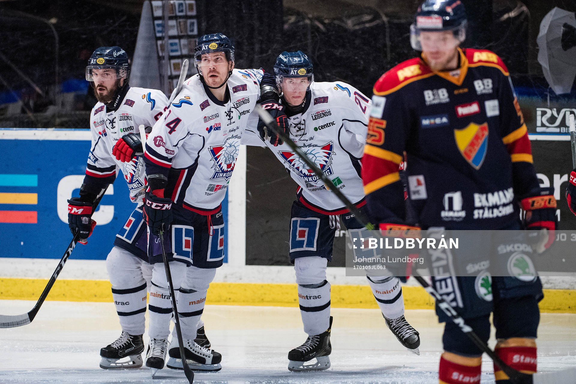 Linköpings Anssi Salmela och Fredric Andersson jublar