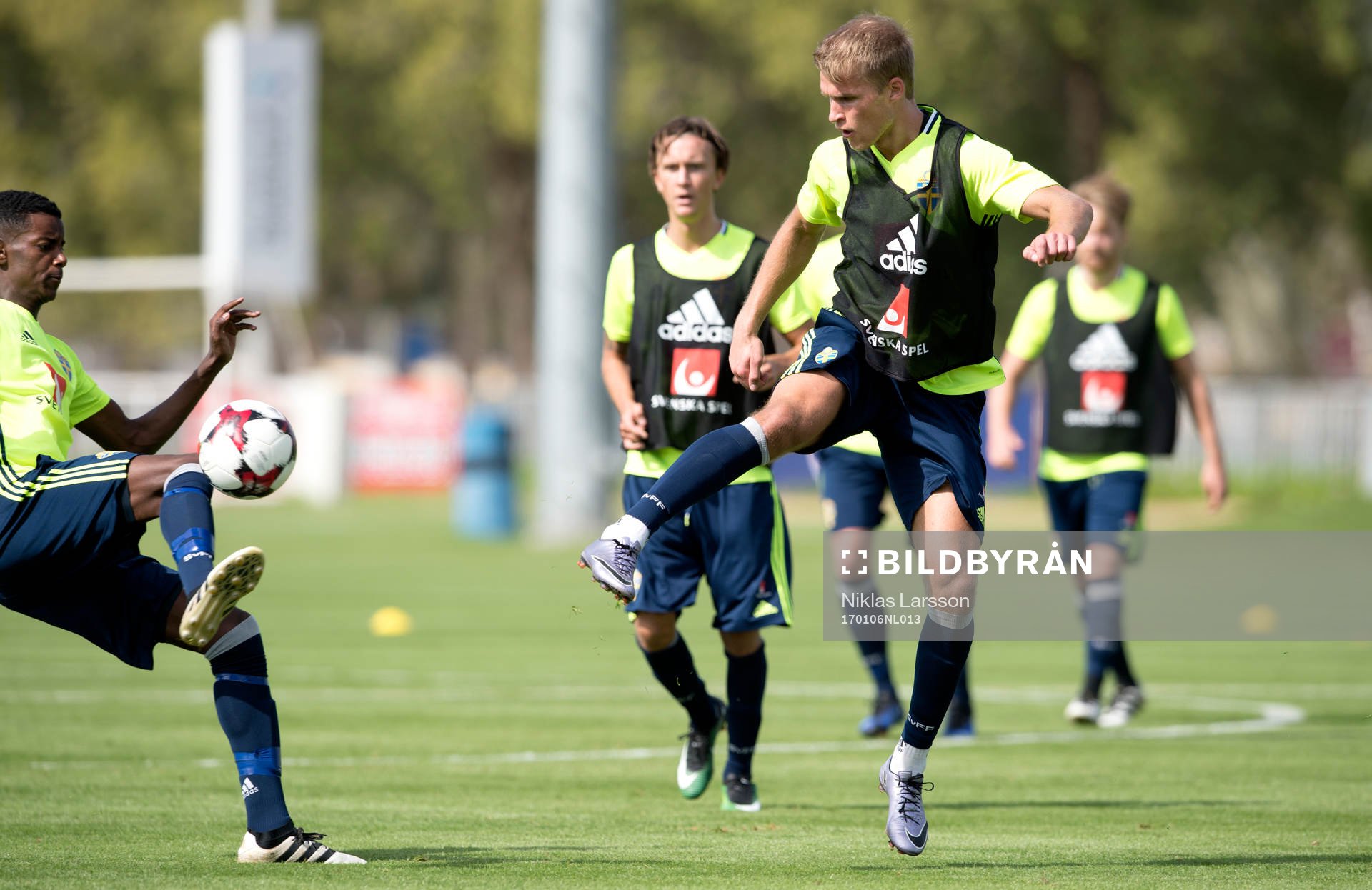 Sveriges Sebastian Andersson och Alexander Isak