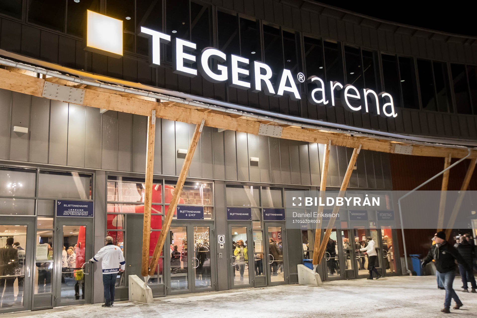 Tegera Arena exteriör innan ishockeymatchen i SHL mellan