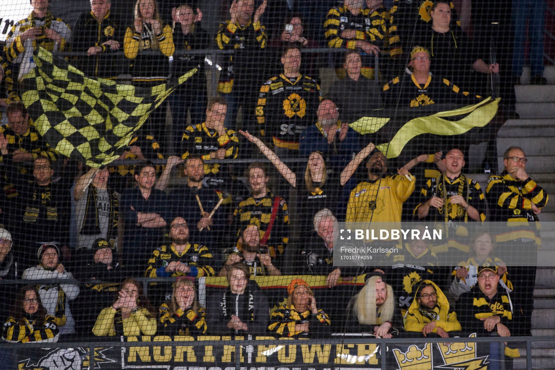 Skellefteås supportrar jublar