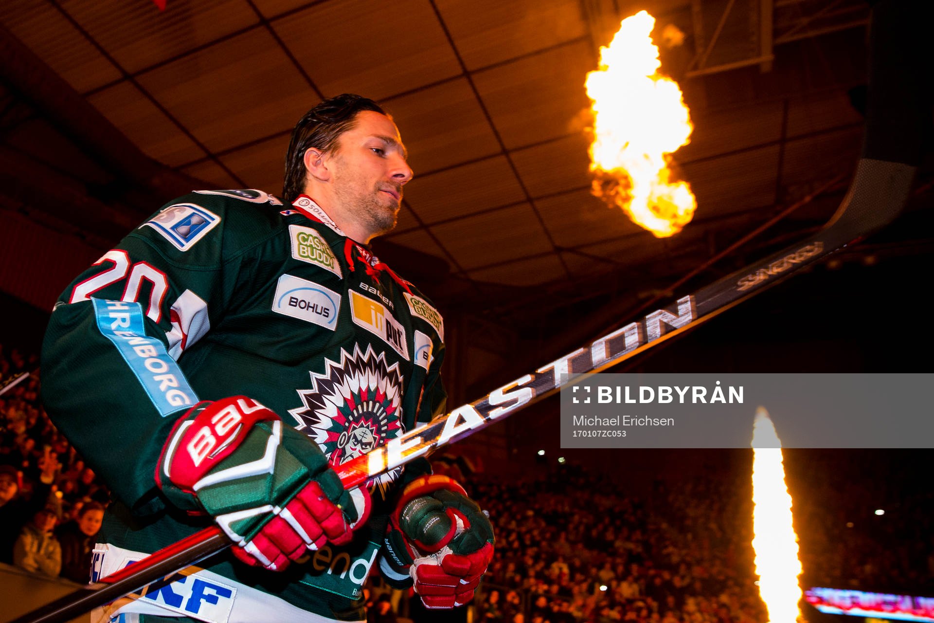 Frölundas Joel Lundqvist på väg in till isen