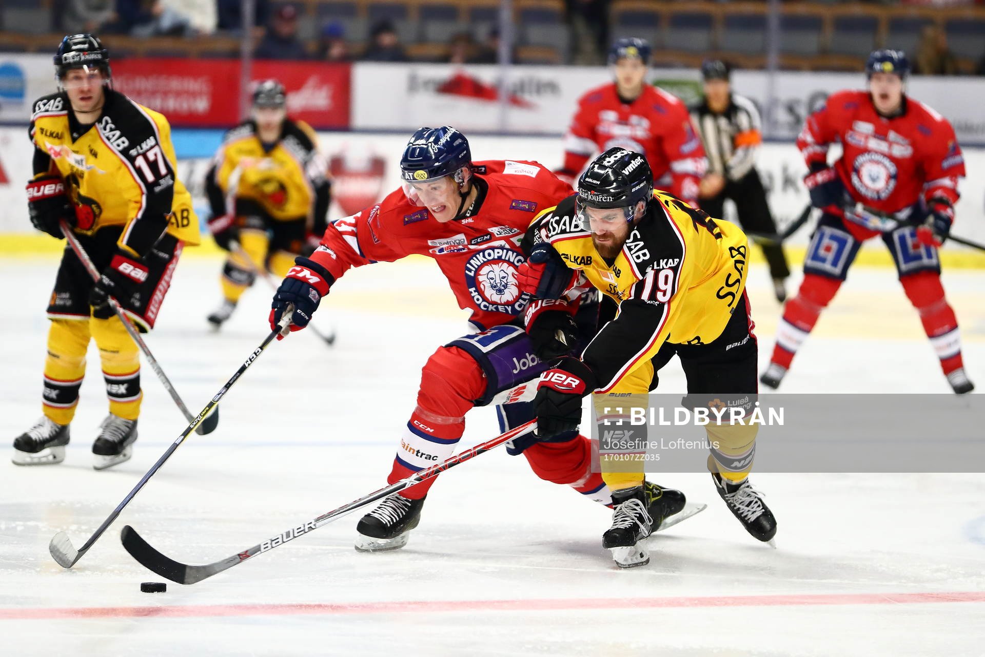 Linköpings Emil Sylvegård och Luleås Jacob Lagacé