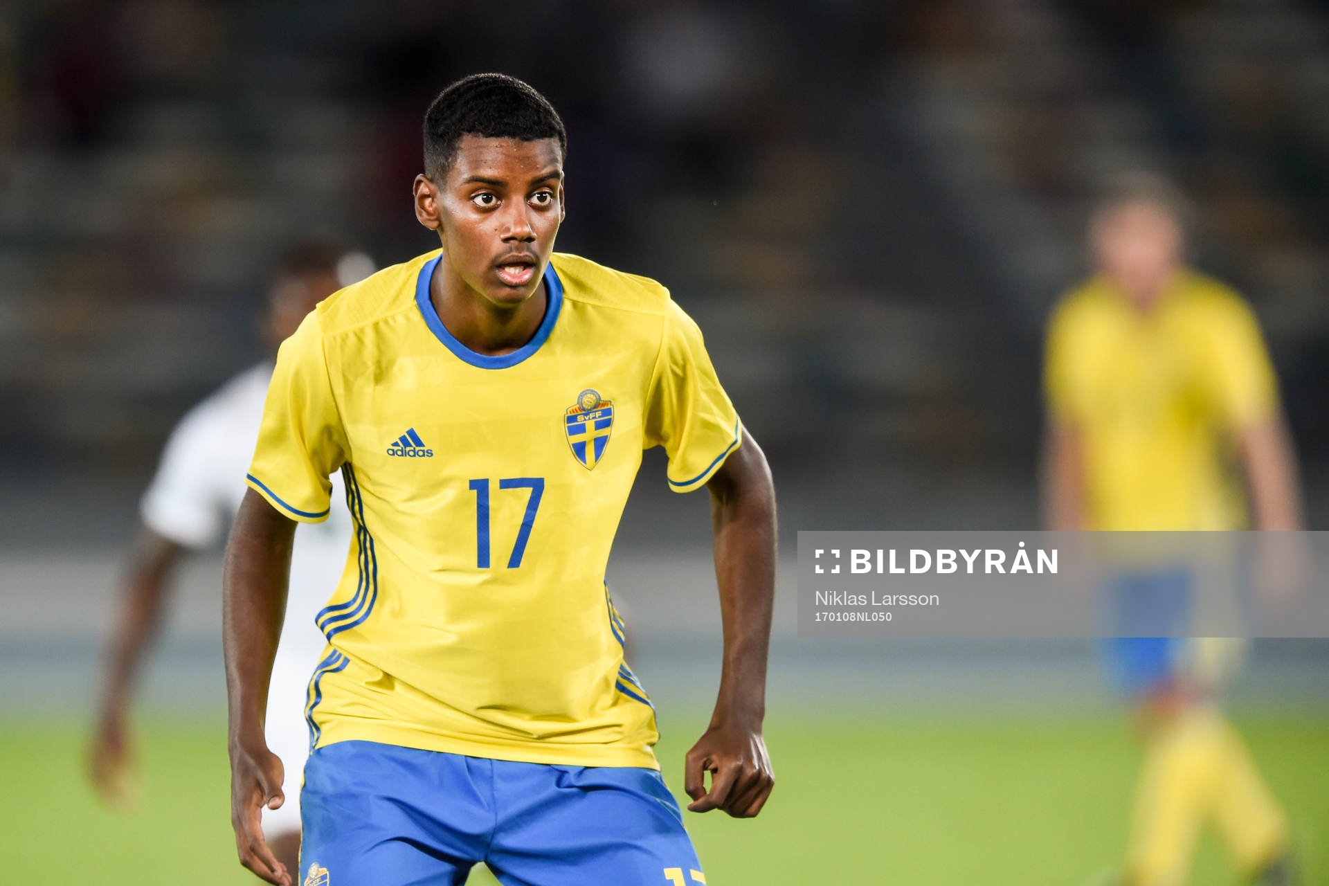 Sveriges Alexander Isak 17 år är yngst genom tiderna att