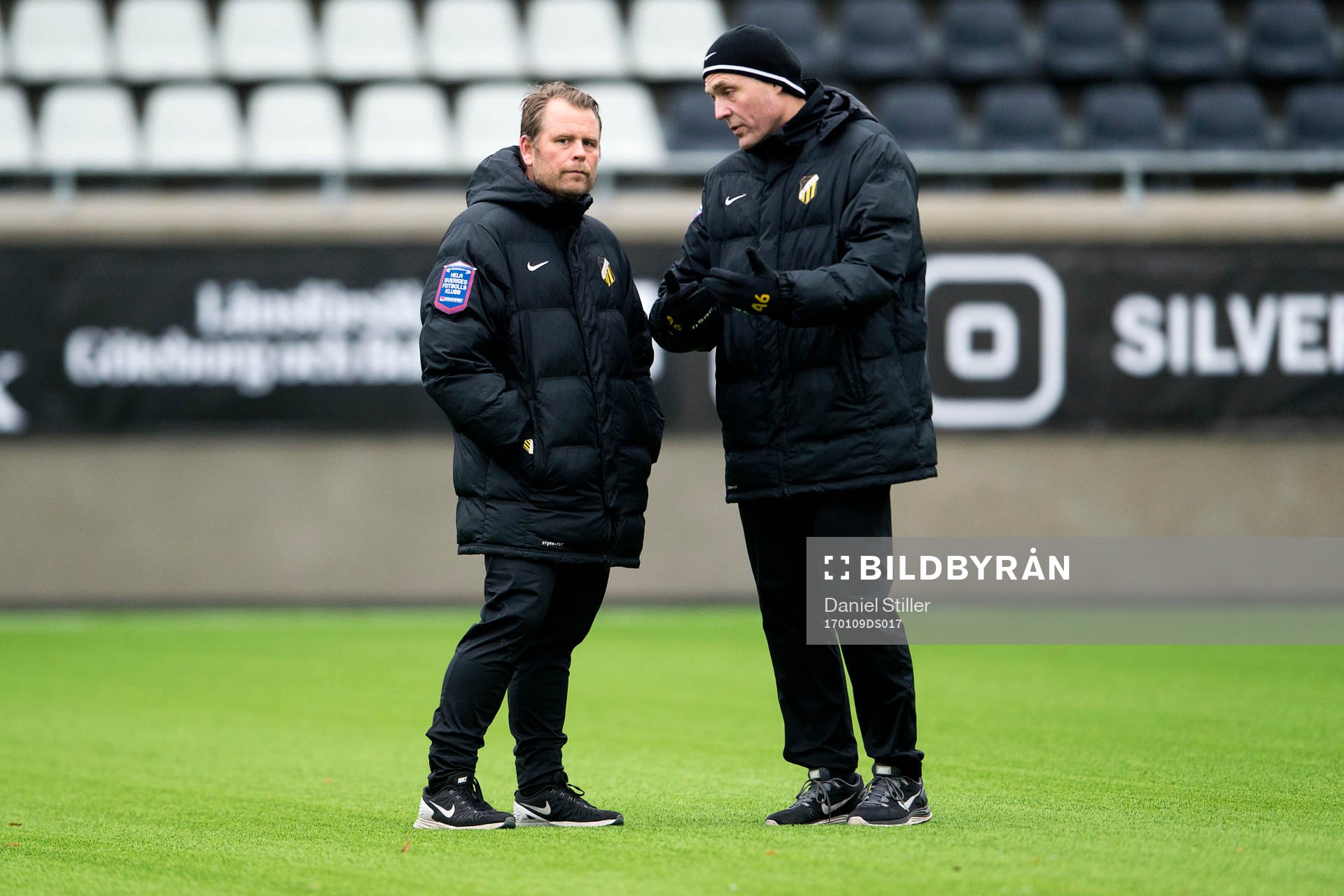 Häckens tränare Mikael Stahre och assisterande tränare