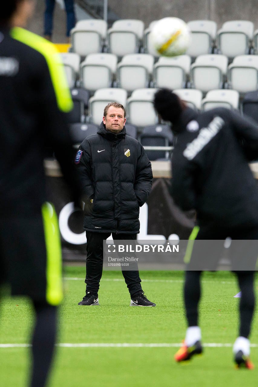 Häckens tränare Mikael Stahre